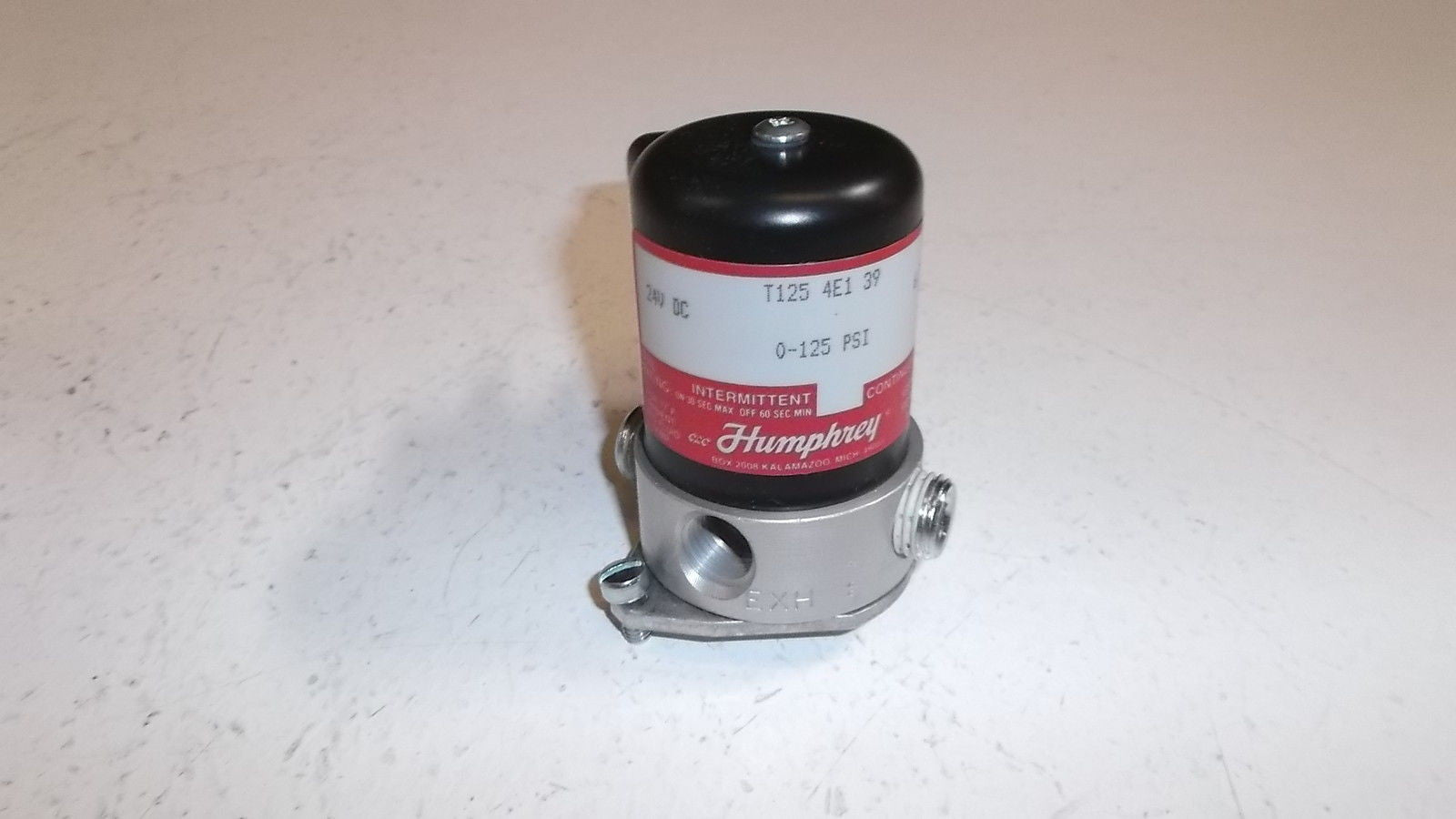 HUMPHREYS SOLENOID VALVE  T125 4E1 39 *NEW IN BOX*