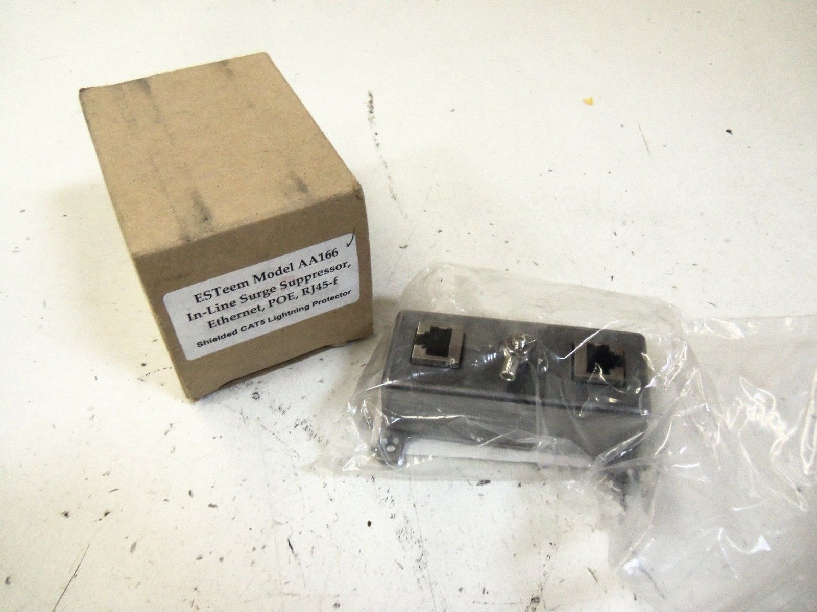 HYPERLINK TECHNOLOGIES HGLN-CAT5 *NEW IN BOX*