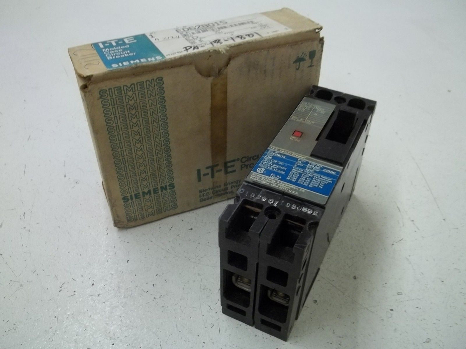 I-T-E ED62B015 CIRCUIT BREAKER *USED*