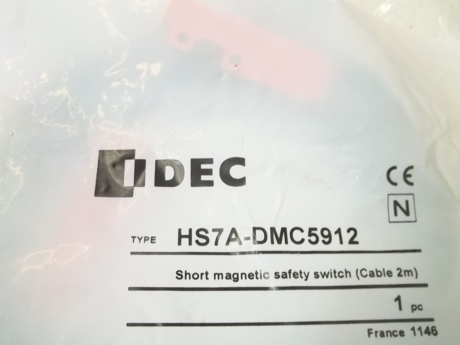IDEC HS7A-DMC5912 SHORT MAGNETIC SAFETY SWITCH * NEW IN A FACTORY BAG *