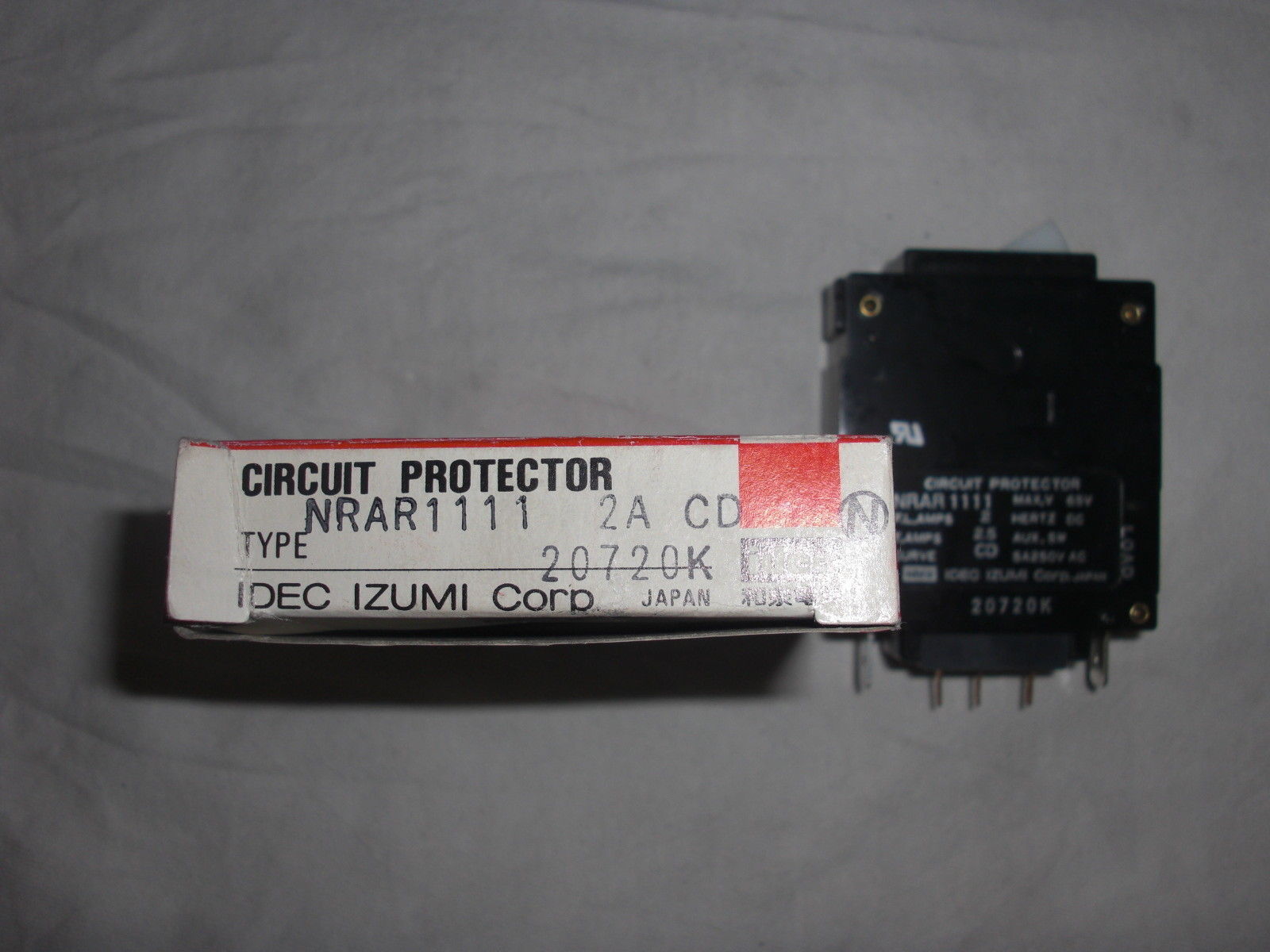 IDEC NRAR1111-2A-CD * NEW *