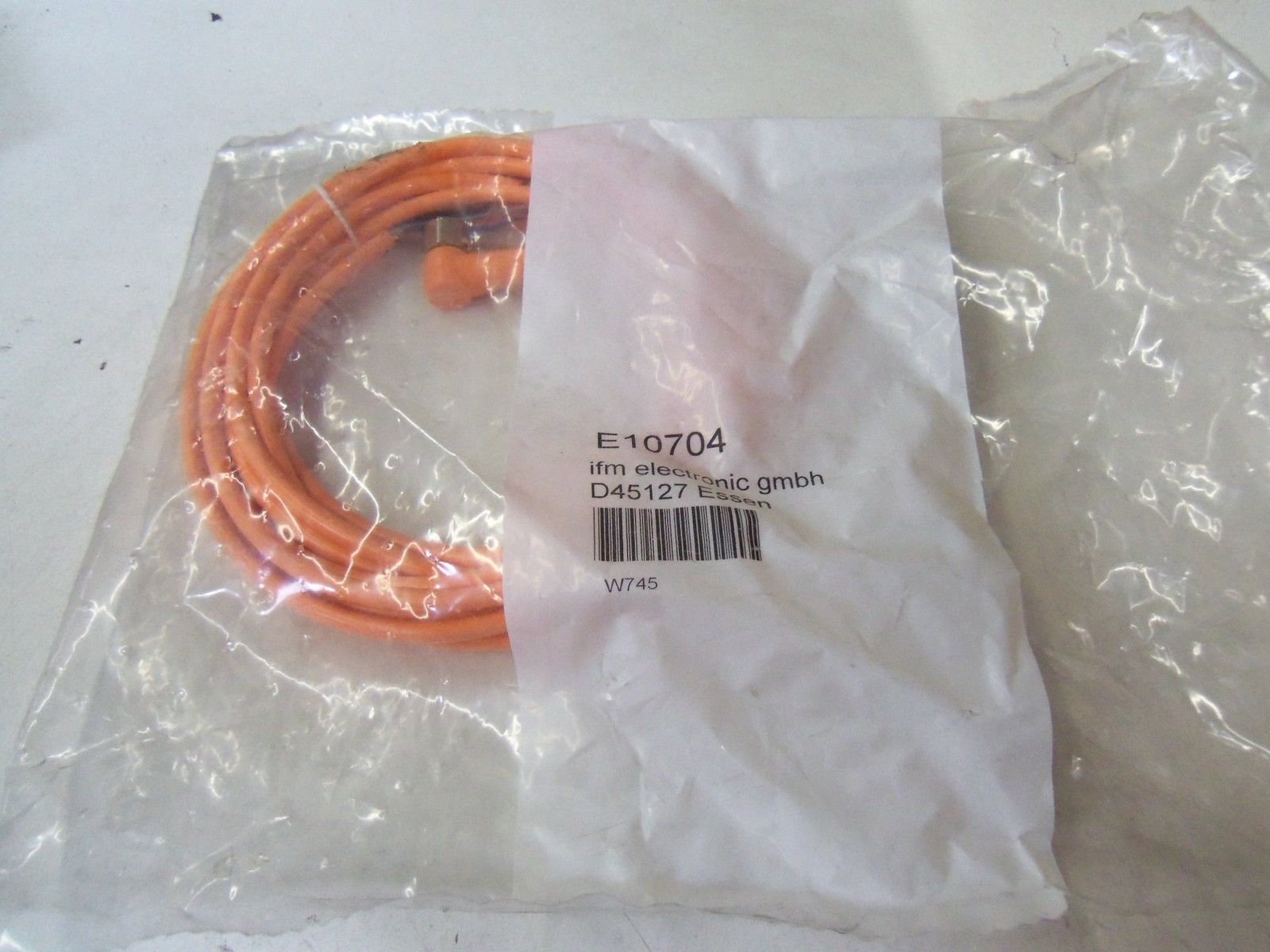 IFM E10704 *NEW IN FACTORY BAG*
