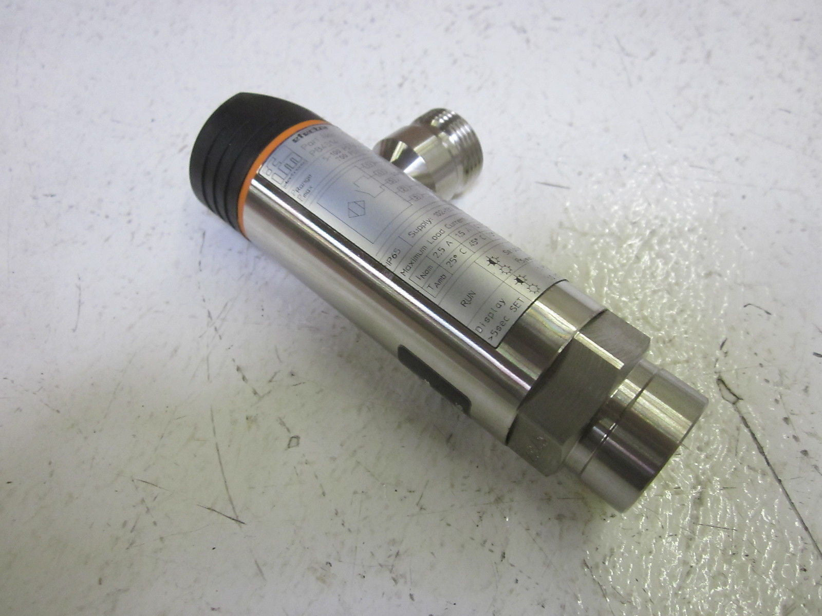 IFM EFECTOR PB4314 PRESSURE MONITOR *NEW NO BOX*