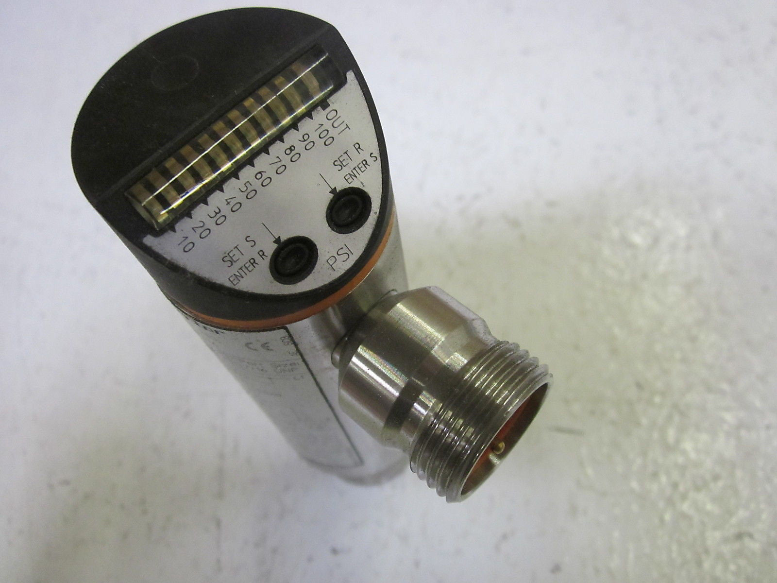 IFM EFECTOR PB4314 PRESSURE MONITOR *NEW NO BOX*