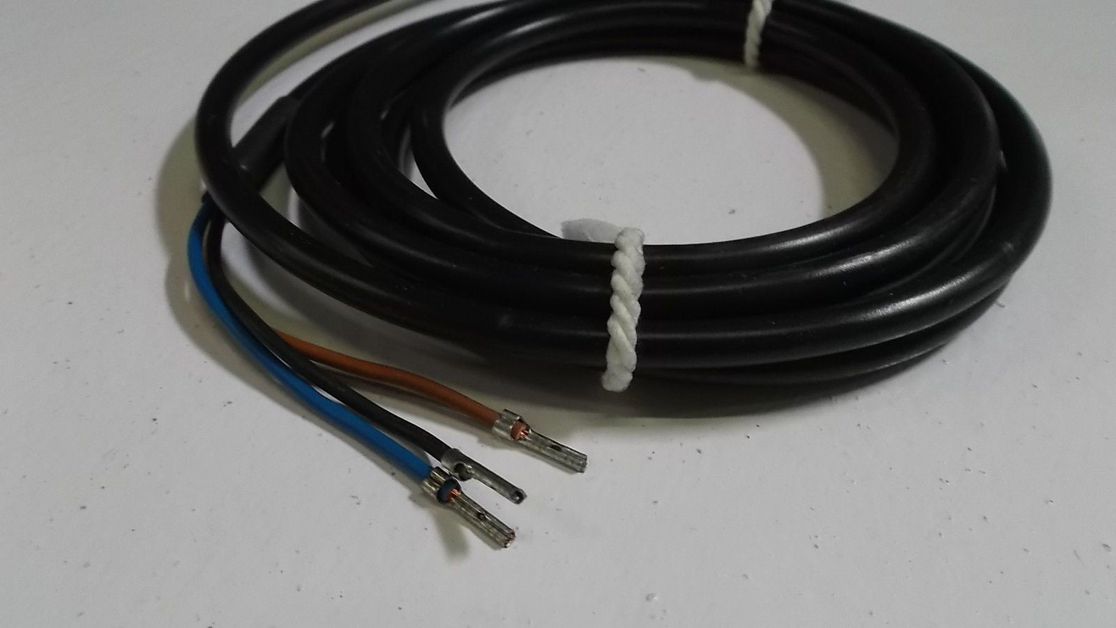 IFM EFECTOR IN5125 INDUCTIVE PROXIMITY SENSOR *NEW NO BOX*