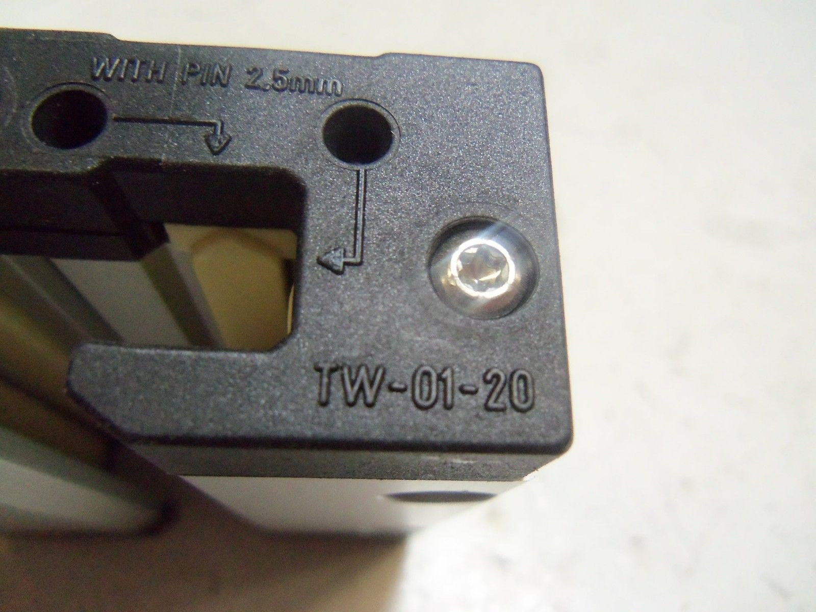 IGUS TW-01-20 *NEW IN BOX*