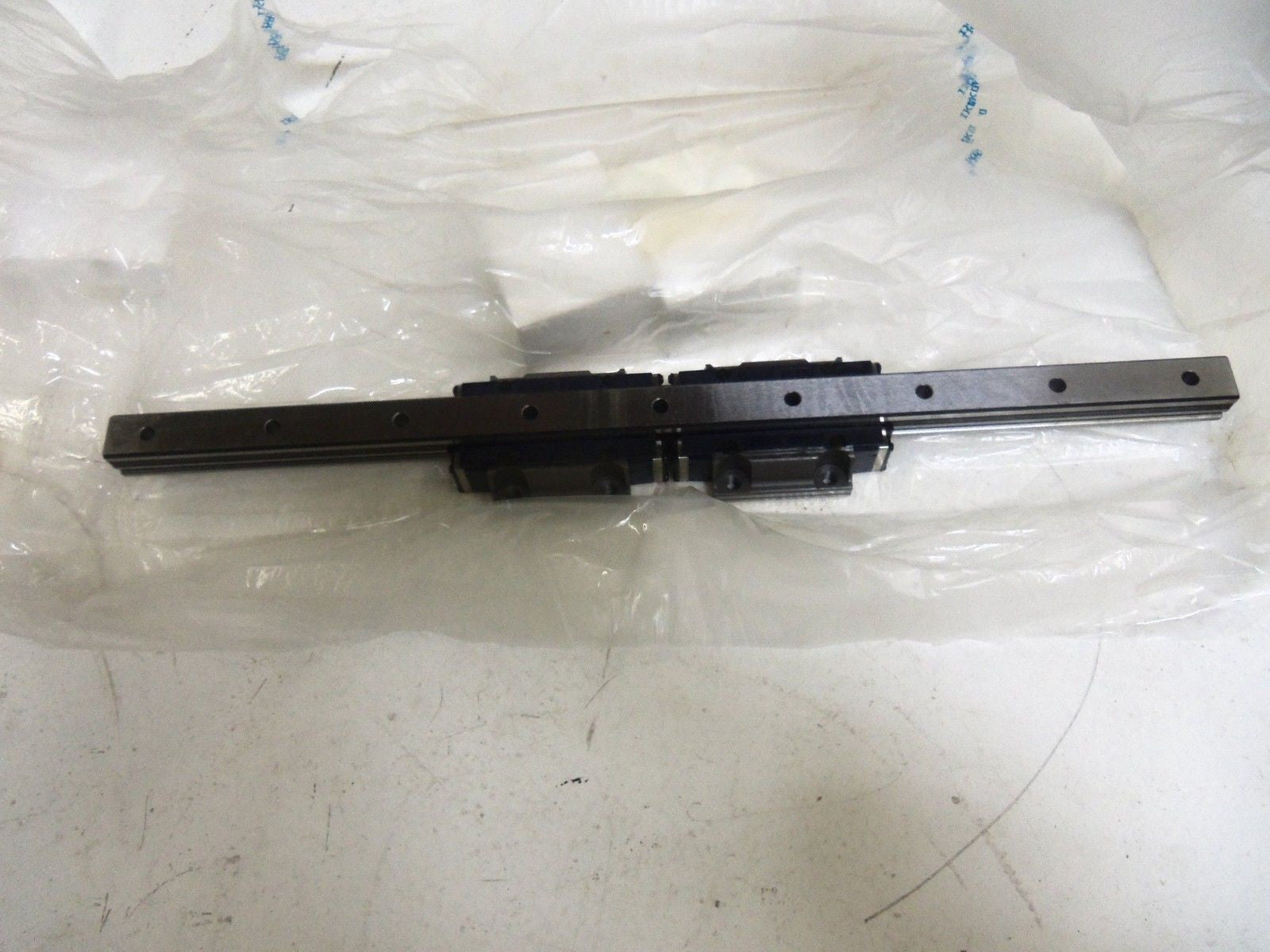 IKO LWH 25B RAIL LENGTH 20 1/2" *NEW IN BOX*