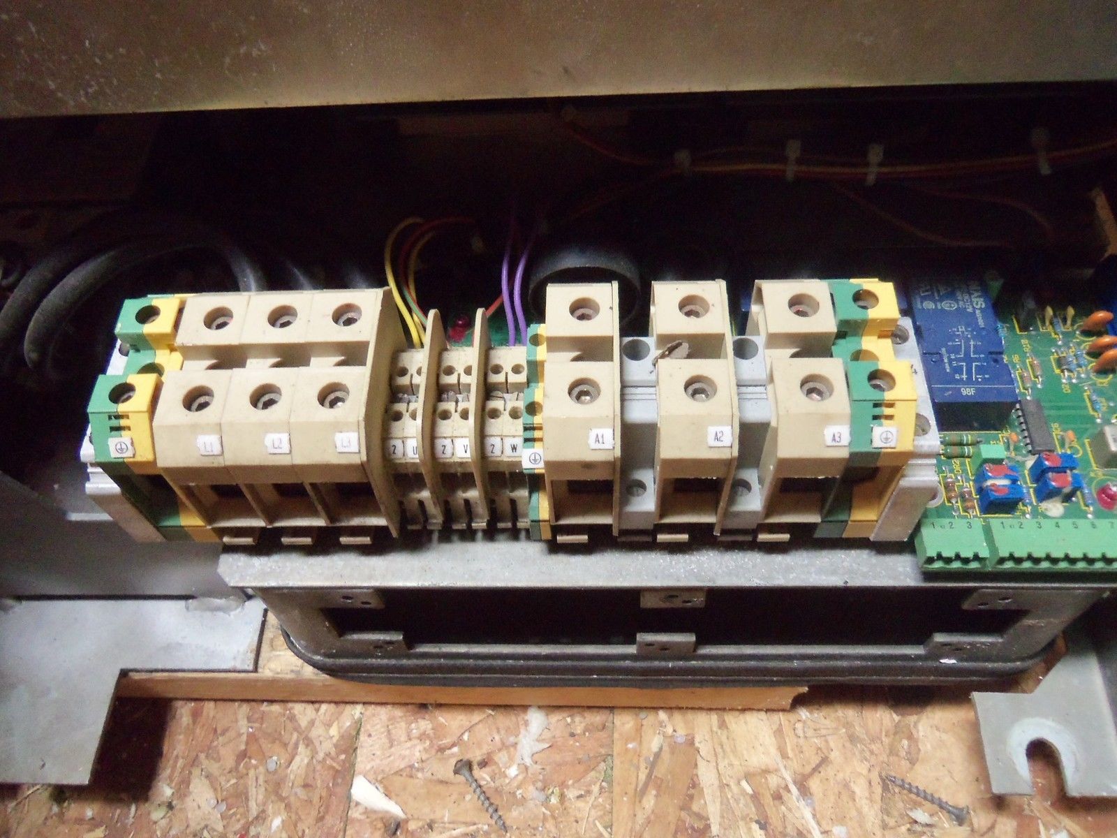 INDRAMAT RAC2.3-200-460-A00-W1 *USED*
