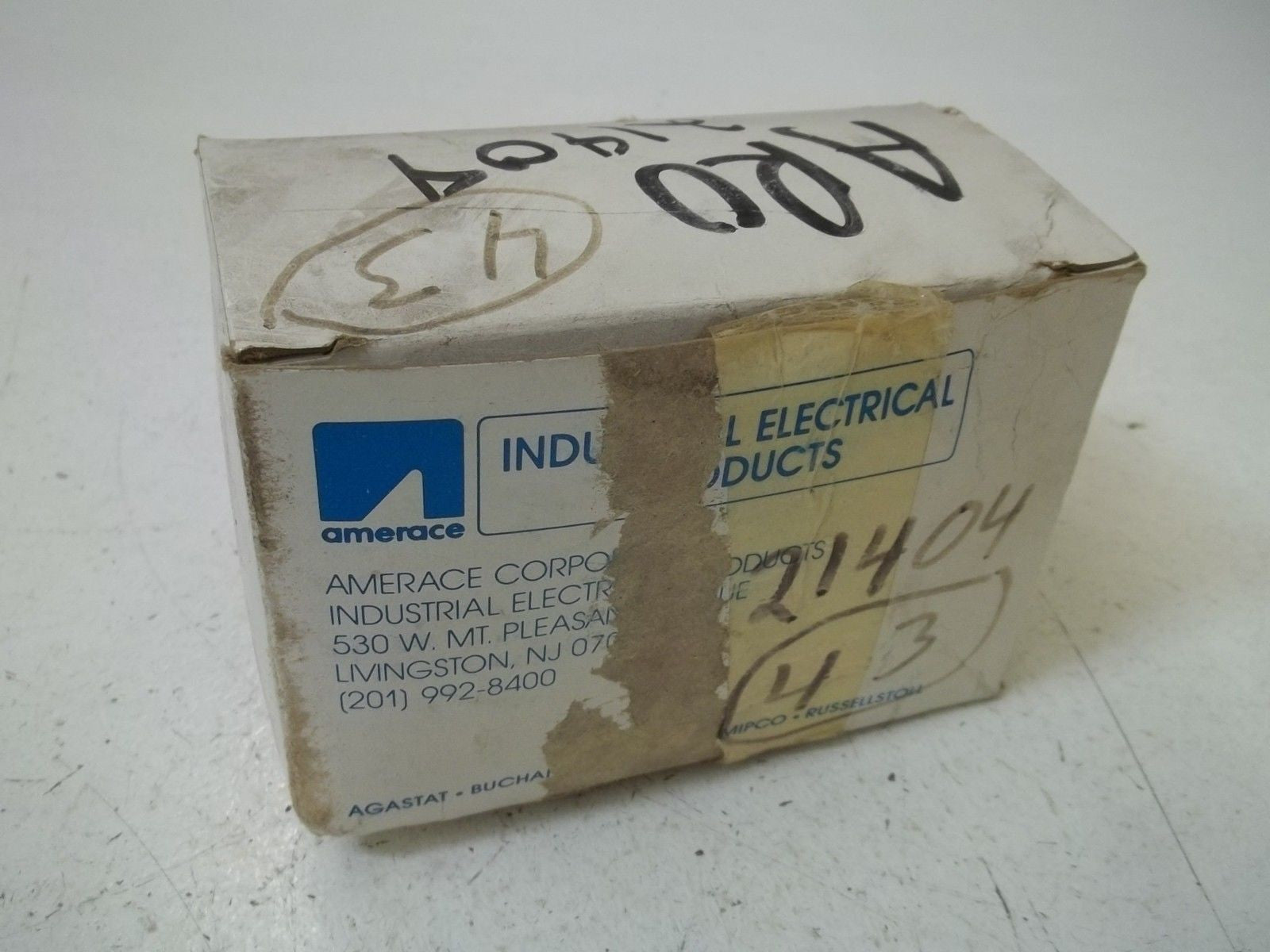 INDUSTRIAL ELECTRICAL PRODUCTS 3318 ANGLE TYPE PLUG *NEW IN BOX*