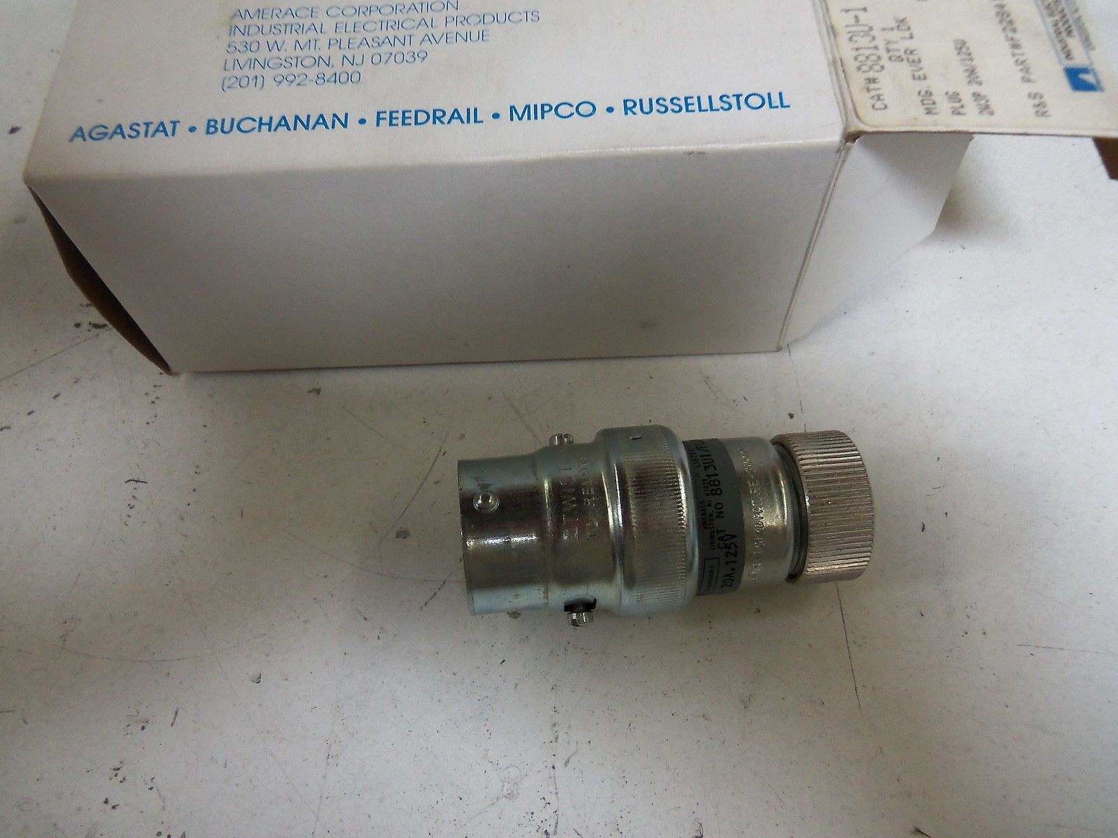 INDUSTRIAL ELECTRICAL 8813U-1 *NEW IN BOX*