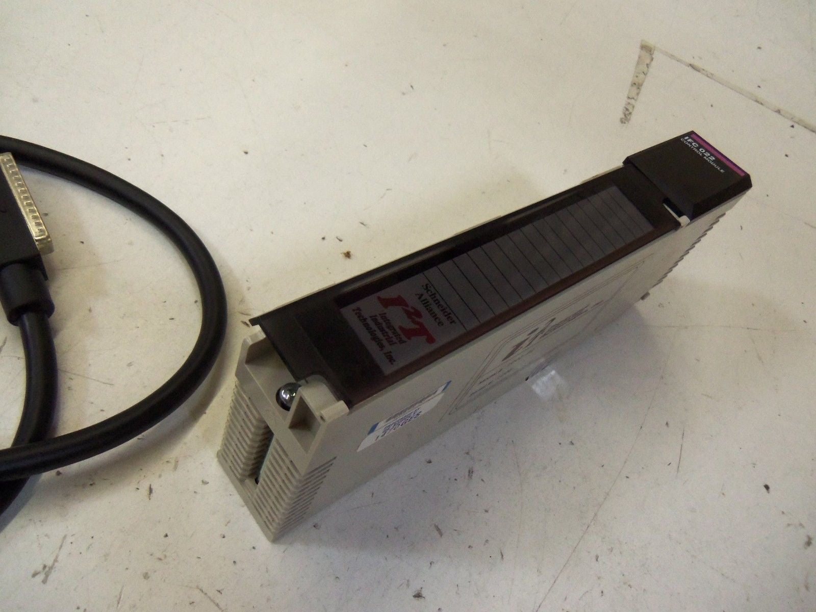 INTEGRATED INDUSTRIAL TECH. 1002-02 CONTROL MODULE W/CORD  *USED*
