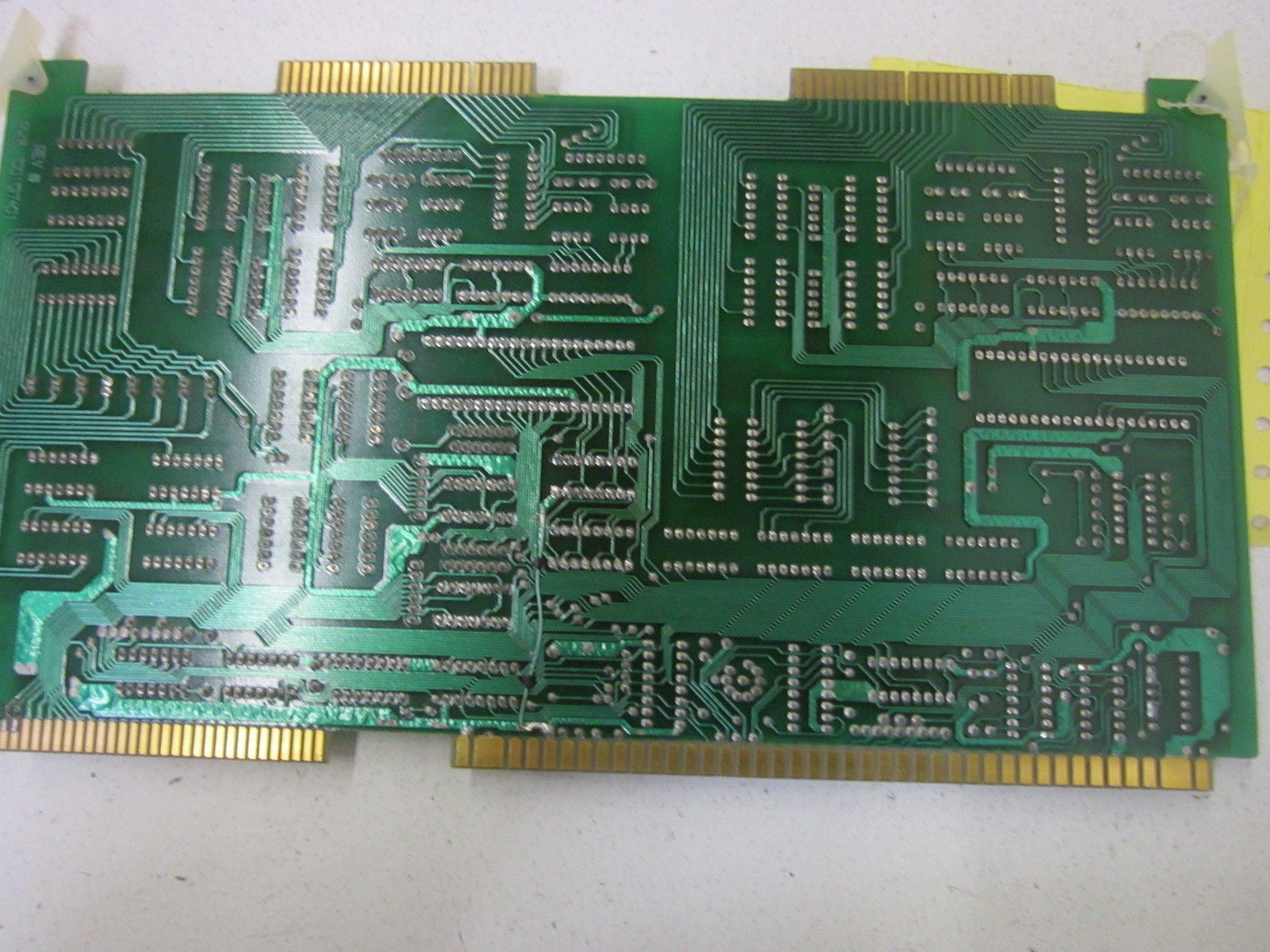 INTEL PWA1001136-02  PC BOARD OPTICALLY ISOLATED *USED*