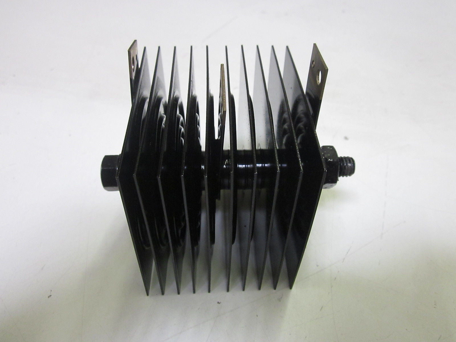 INTERNATIONAL RECTIFIER D-2048 *NEW NO BOX*