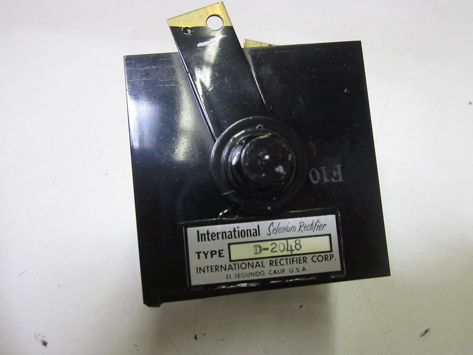 INTERNATIONAL RECTIFIER D-2048 *NEW NO BOX*