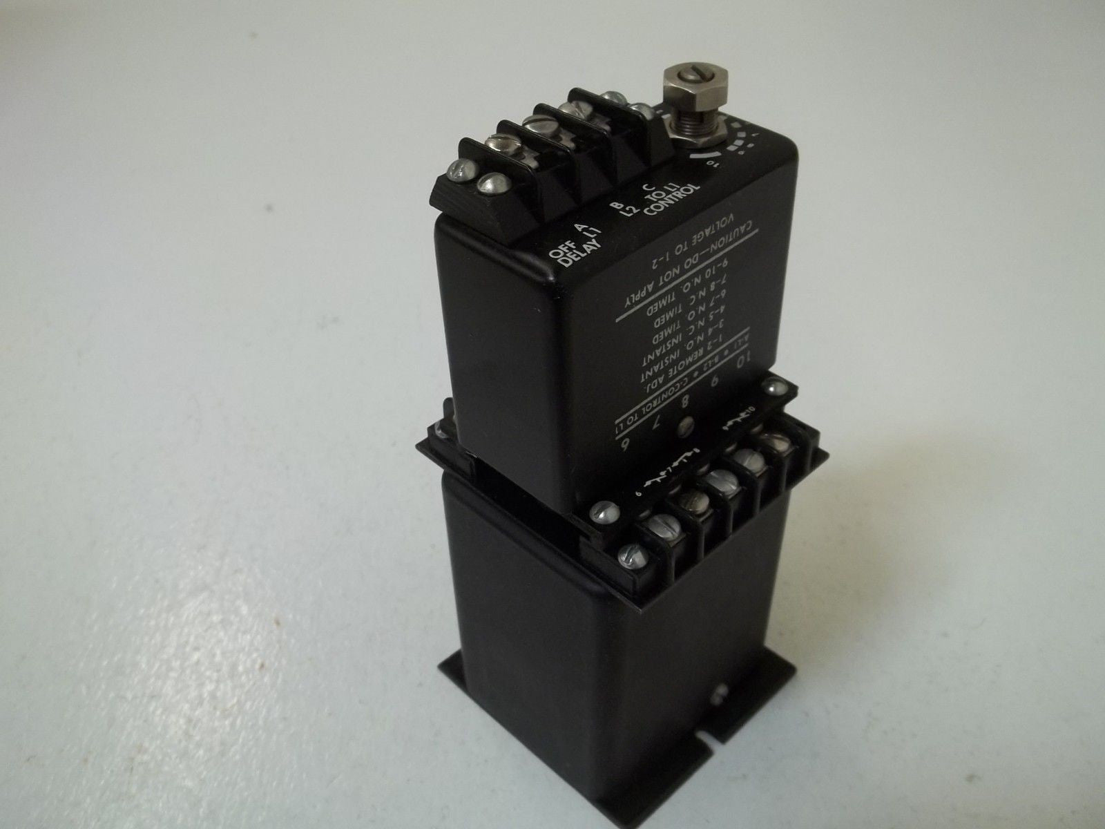 ISSC 1014UL-1-F-2-A OFF DELAY *NEW IN BOX*