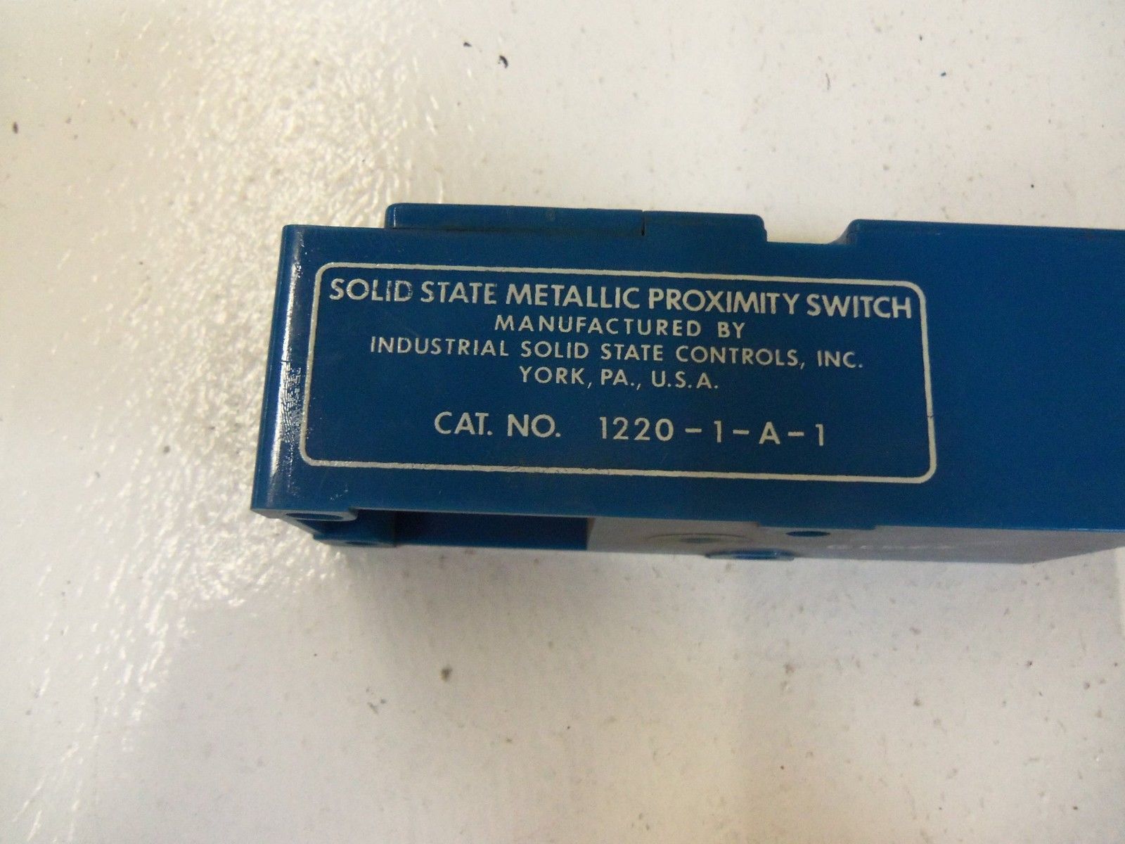 ISSC 1220-1-A-1 PROXIMITY SWITCH SOLID STATE METALLIC *USED*