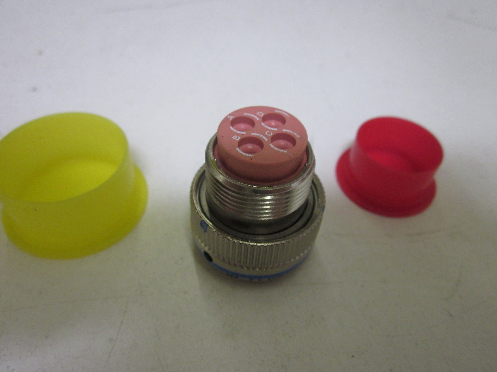 ITT 9812-151 MS3476L14-4P *NEW NO BOX*