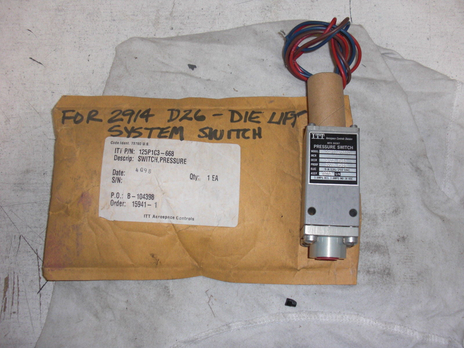 ITT AEROSPACE CONTROLS PRESSURE SWITCH  125P1C3-668 *NEW*