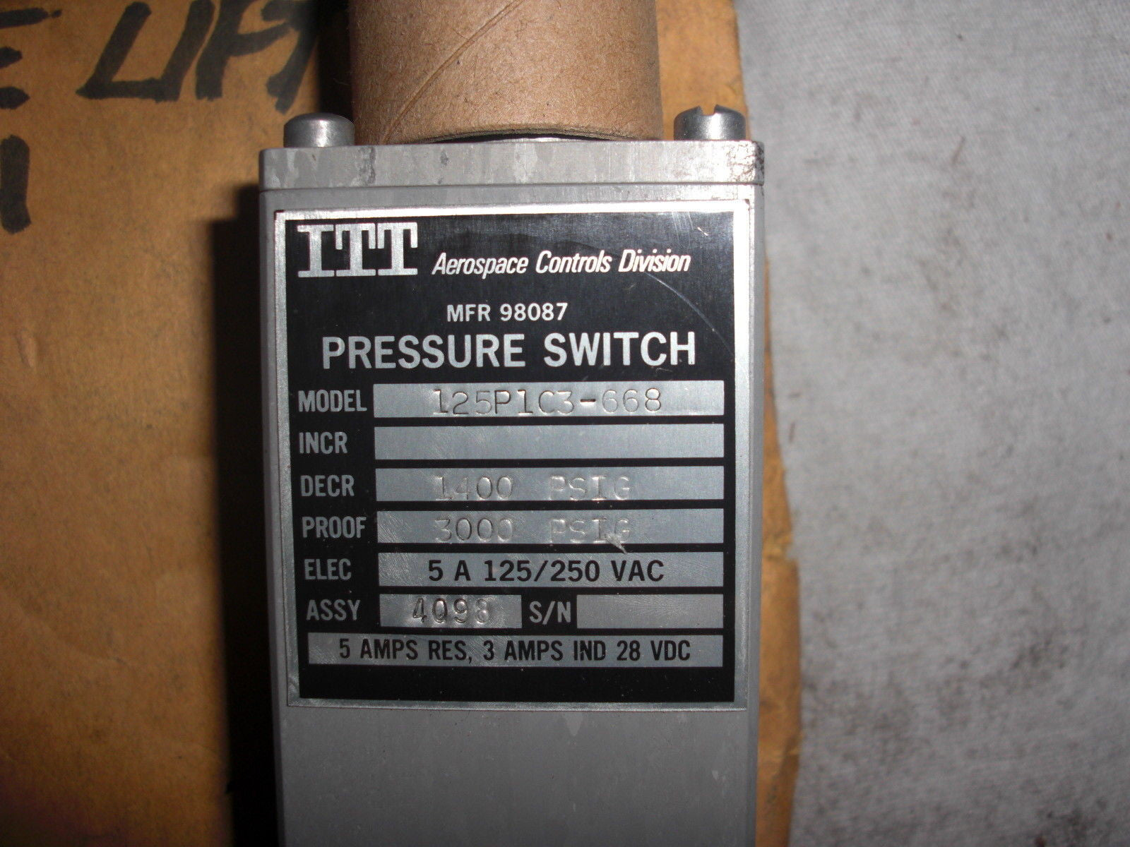 ITT AEROSPACE CONTROLS PRESSURE SWITCH  125P1C3-668 *NEW*