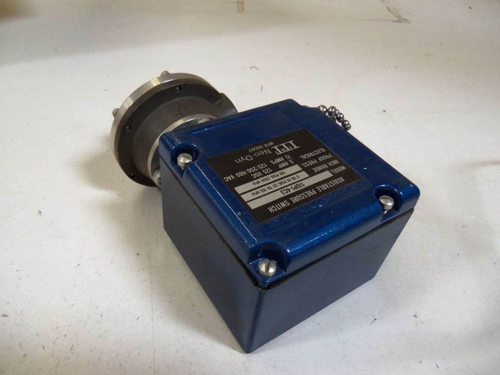 ITT NEO-DYN ADJUSTABLE PRESSURE SWITCH 110P1-4C3 *NEW IN BOX*