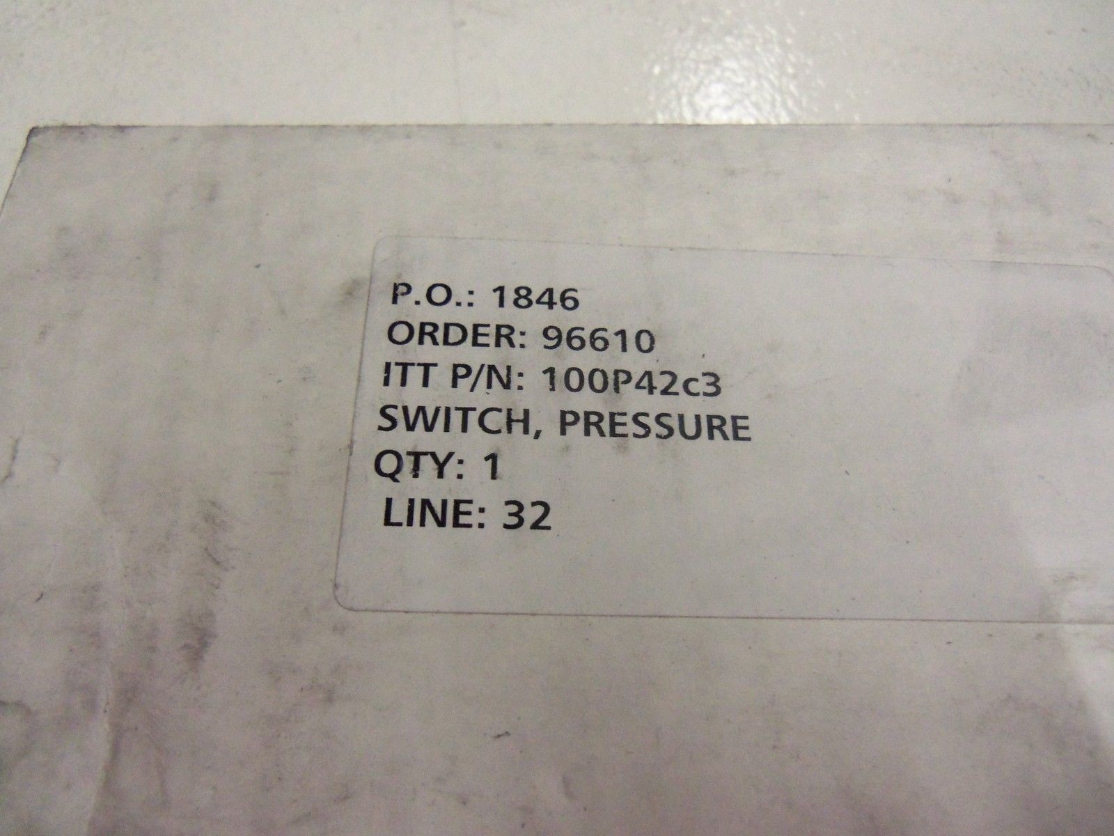 ITT PRESSURE SWITCH 100P42C3 *NEW IN BOX*