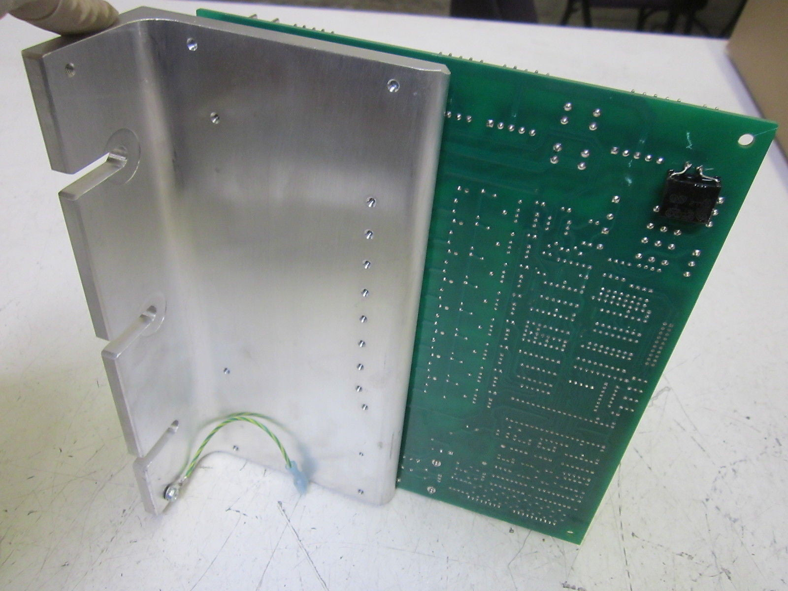 ITW CHALLENGER 110743 REV.H PCB HEAT SINK ASSEMBLY  *USED*