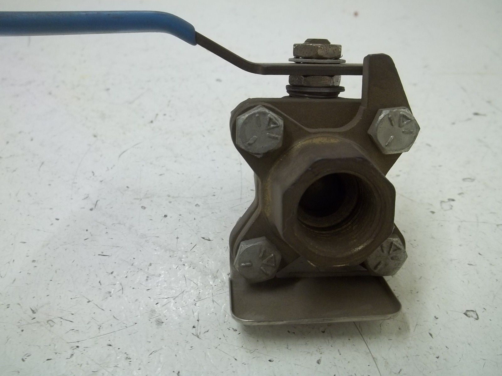 JAMESBURY 21-1100TT-0 1/2" BALL VALVE *USED*