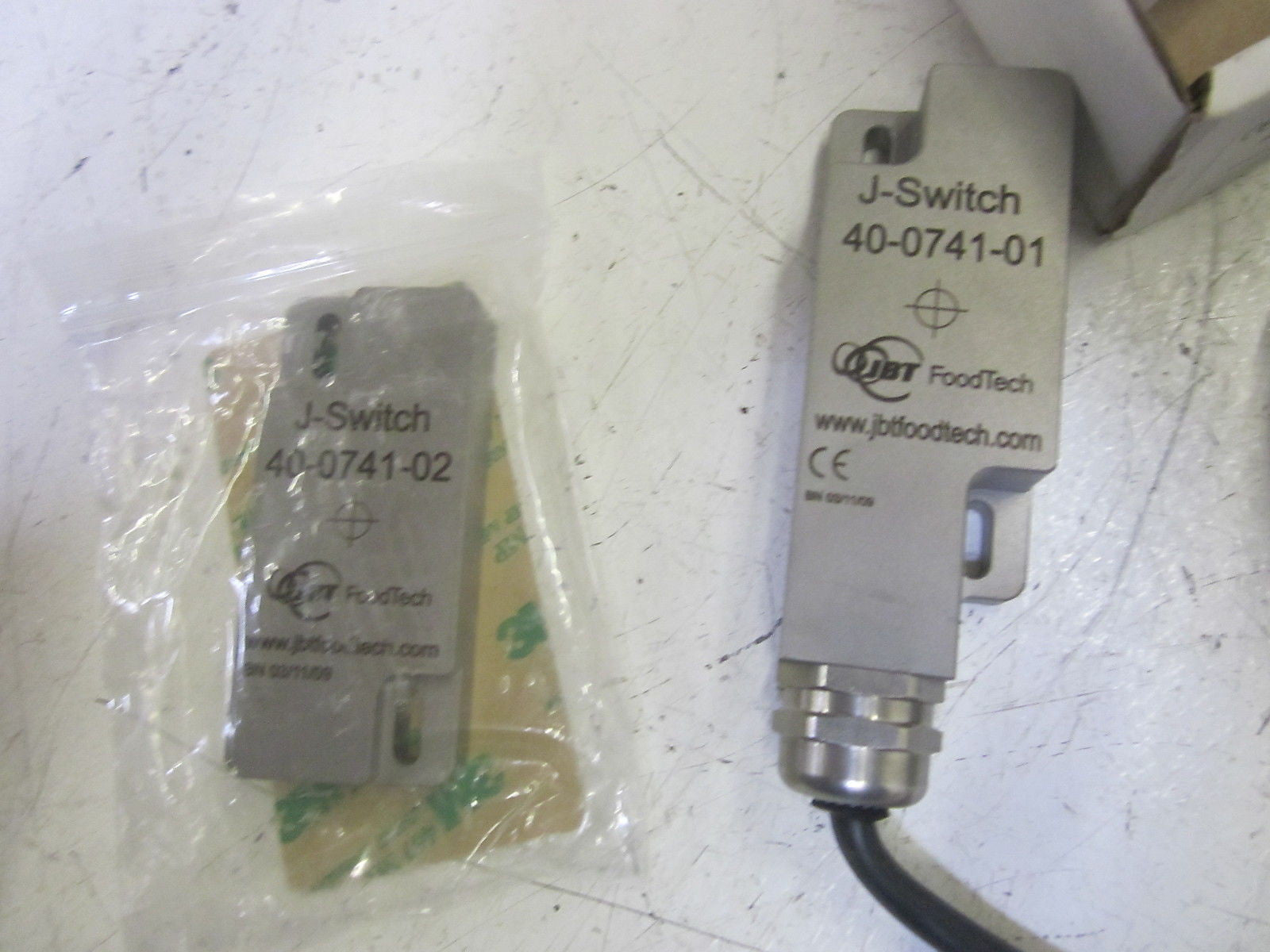 JBT 40-0741-01 J-SWITCH *NEW IN BOX*