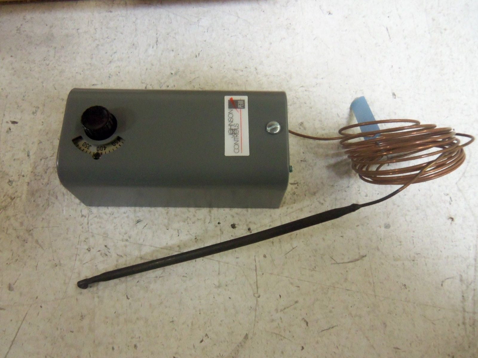 JOHNSON CONTROLS A19ADB-10C TEMPERATURE CONTROL *NEW IN BOX*