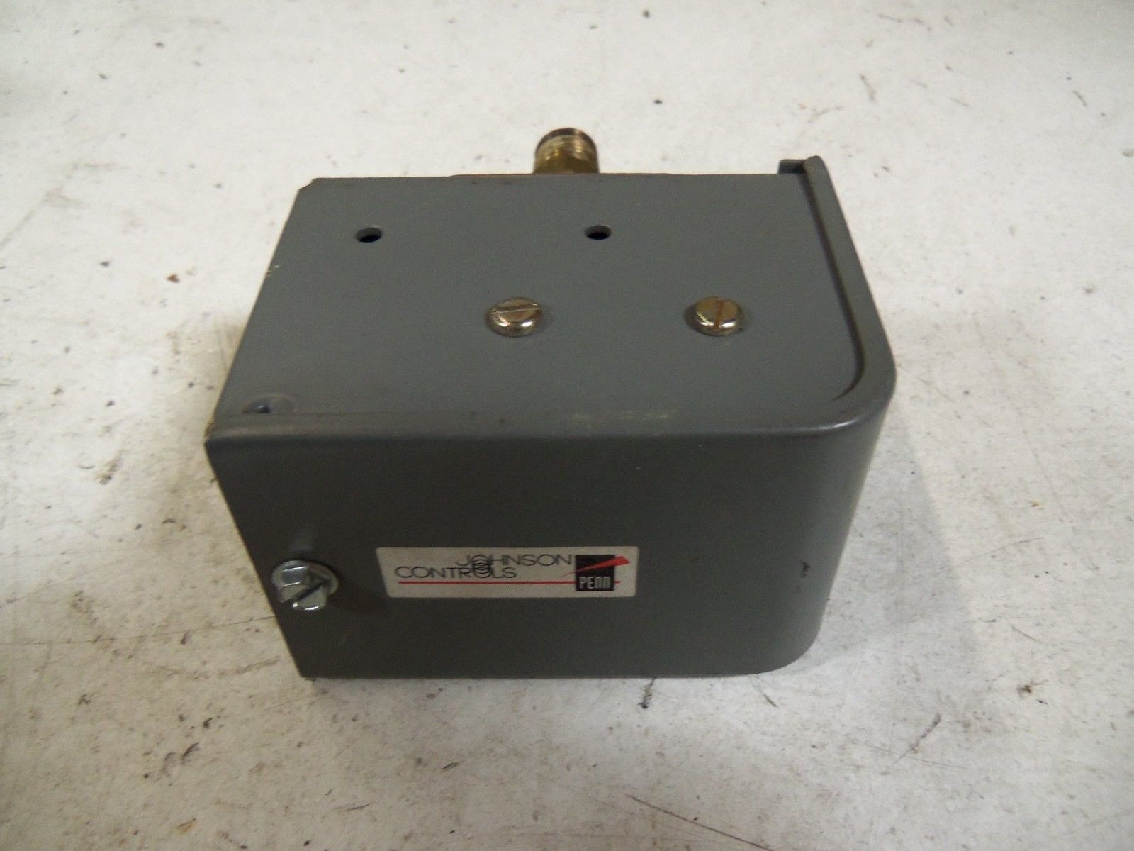 JOHNSON CONTROLS P10BC-7 *USED*