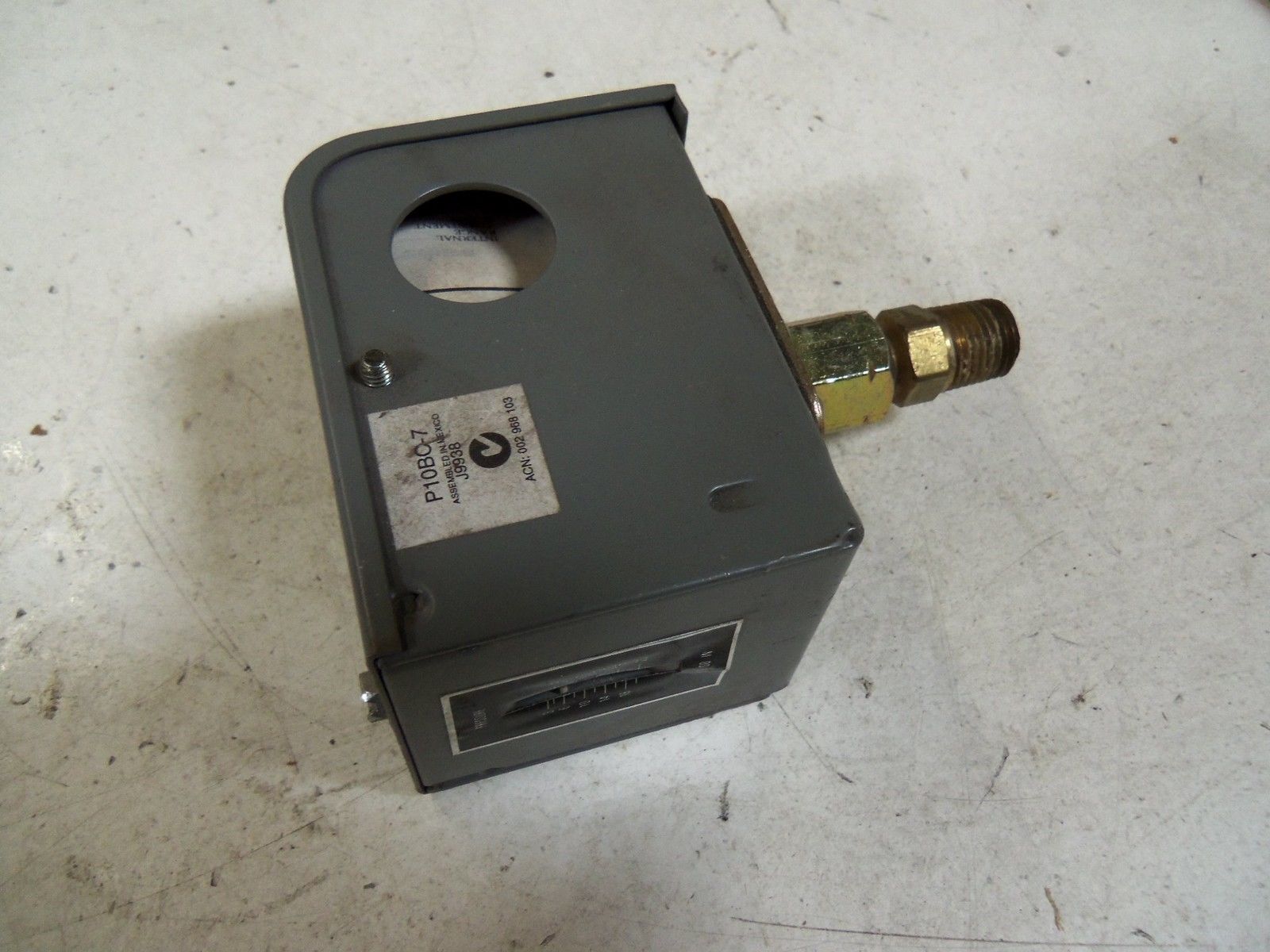 JOHNSON CONTROLS P10BC-7 *USED*