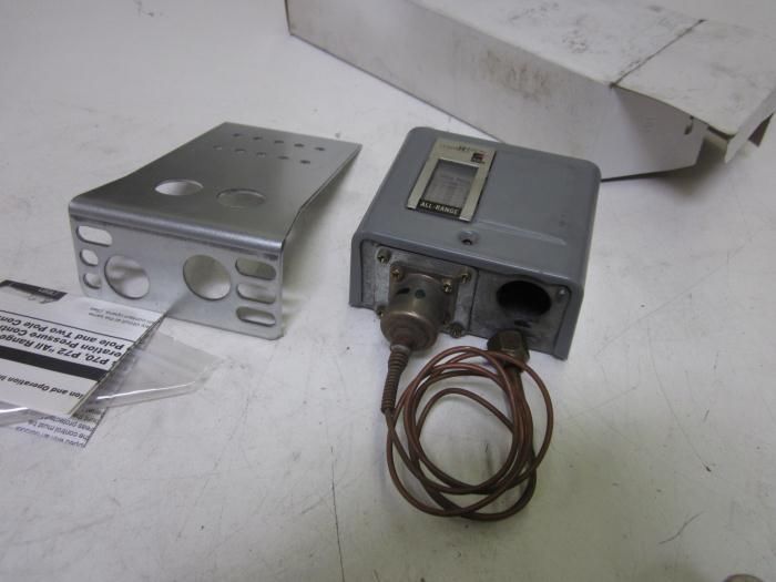 JOHNSON CONTROLS P70CA-3 *USED*