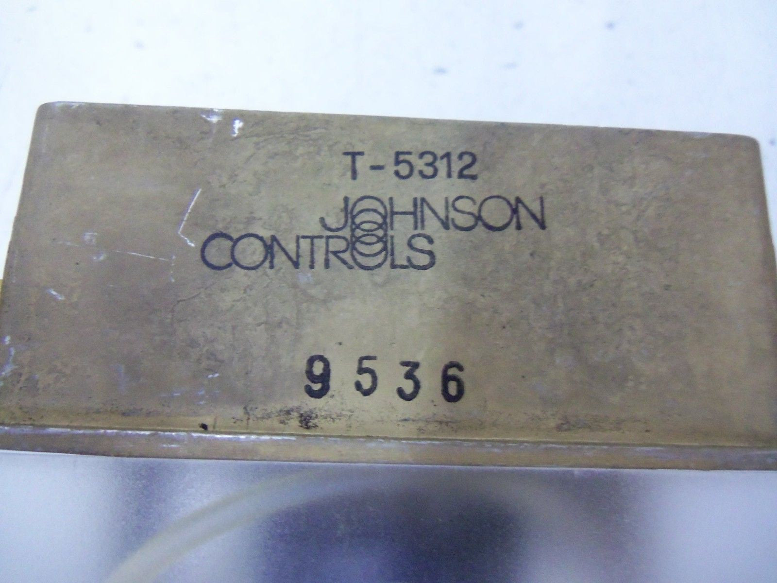 JOHNSON CONTROLS T-5312-800 1 *USED*