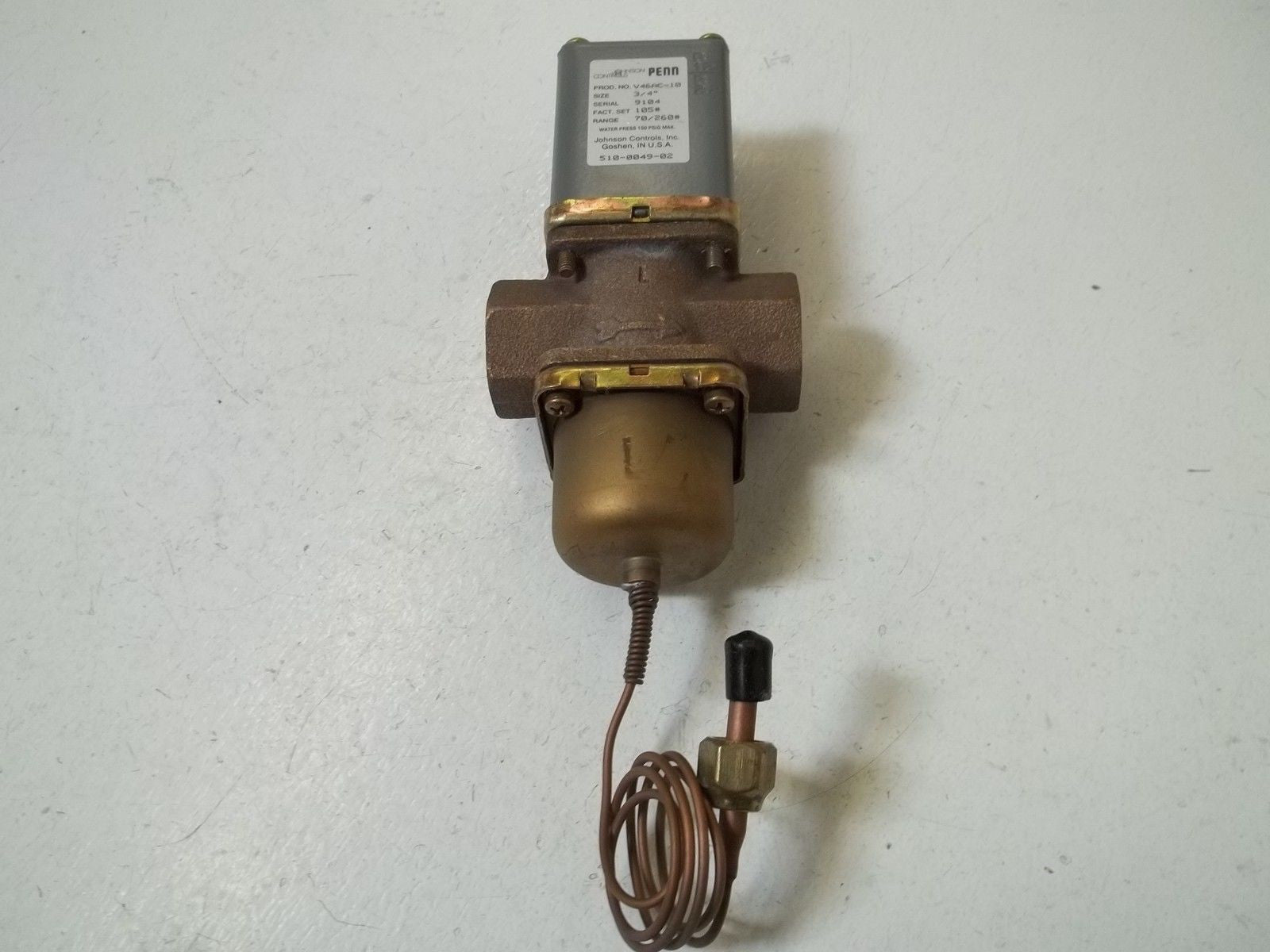 JOHNSON CONTROL V46AC-10 WATER PRESSURE 150PSIG MAX. *USED*