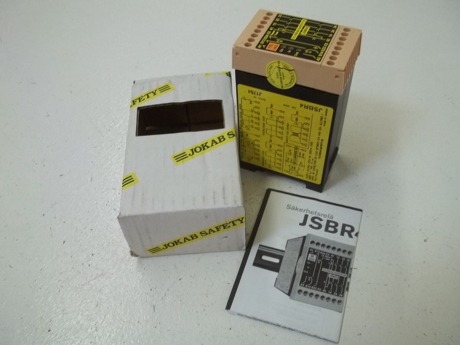 JOKAB JSBR4 RELAY 115 VAC *NEW IN BOX*