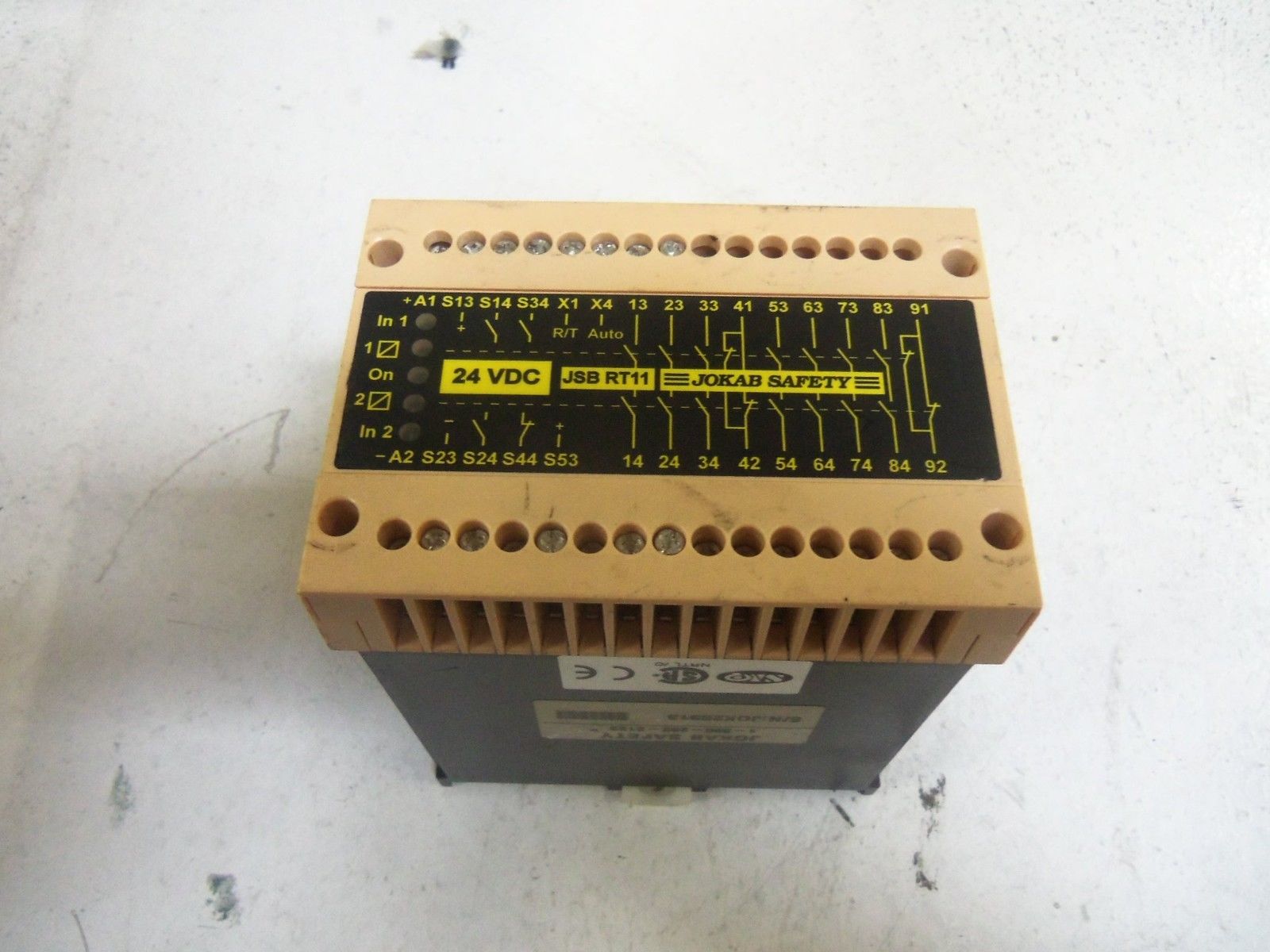 JOKAB SAFETY JSBRT11 SAFETY RELAY 24VDC *USED*
