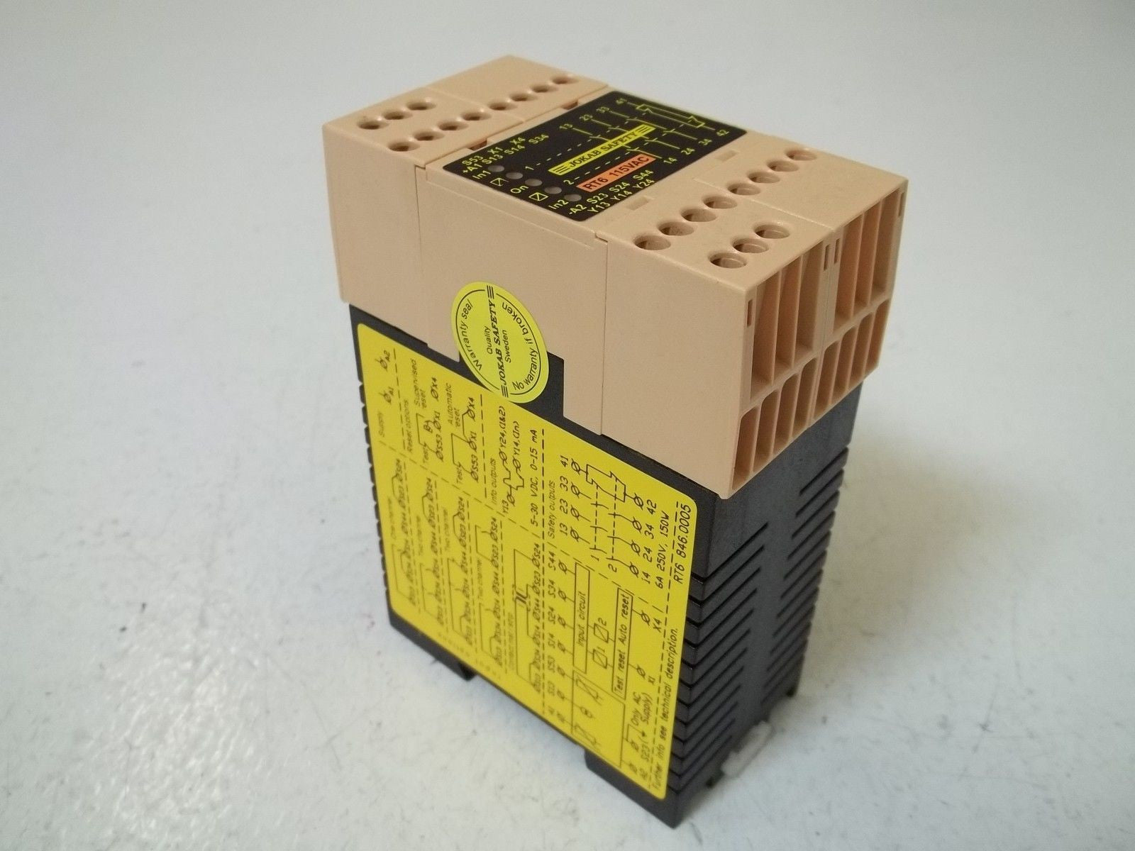 JOKAB RT6115VAC  SAFETY RELAY *NEW IN BOX*