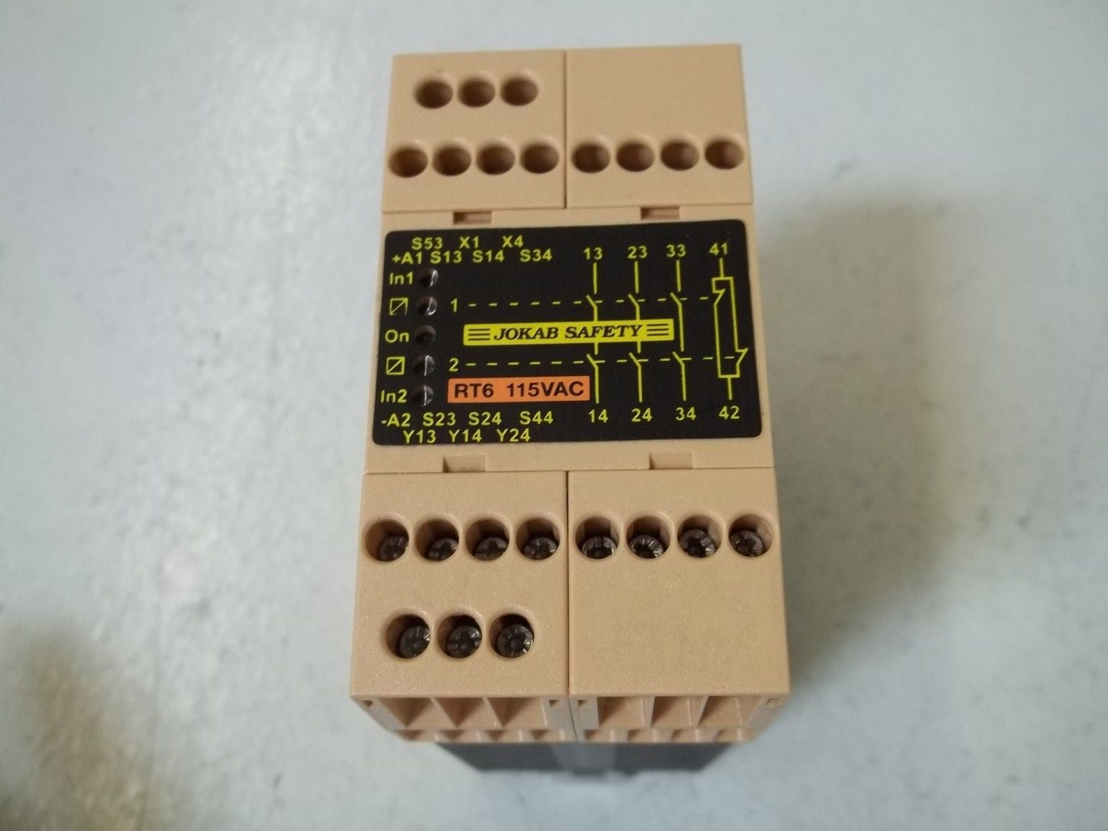 JOKAB RT6115VAC  SAFETY RELAY *NEW IN BOX*
