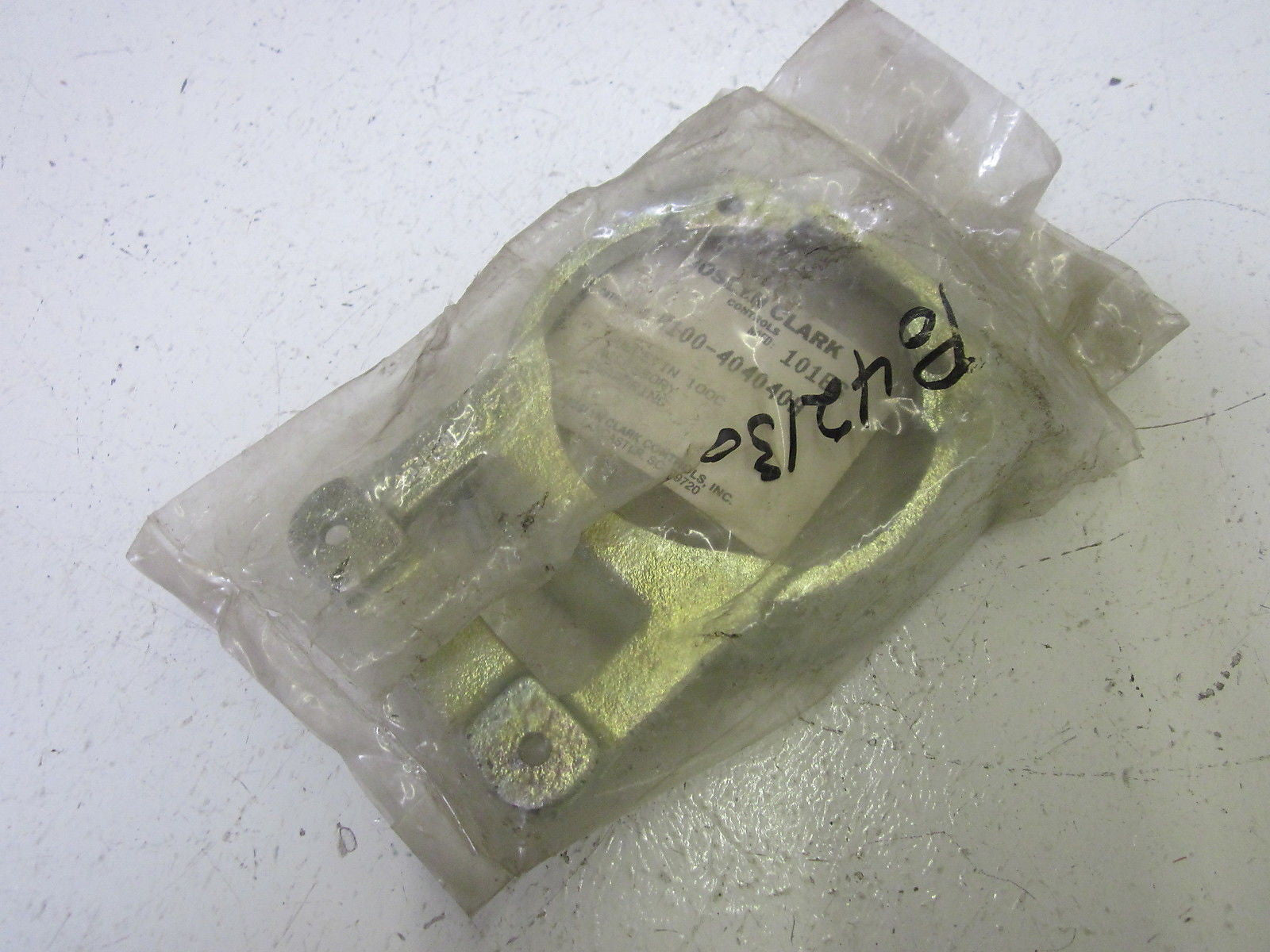 JOSLYN CLARK A100-404040A PUSHBUTTON GUARD *NEW NO BOX*