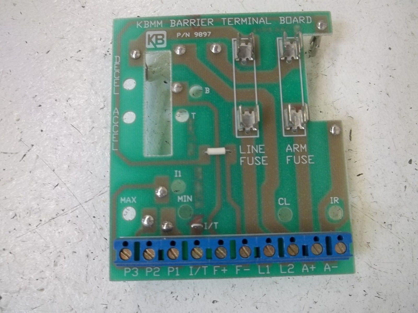 KB ELECTRONICS 9897 BARRIER TERMINAL BOARD *NEW NO BOX*