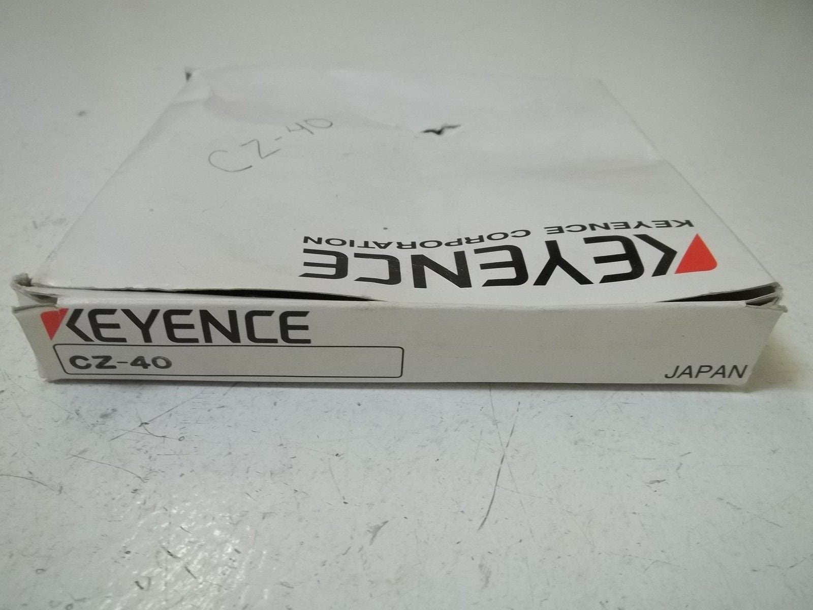 KEYENCE CZ-40 *NEW IN BOX*