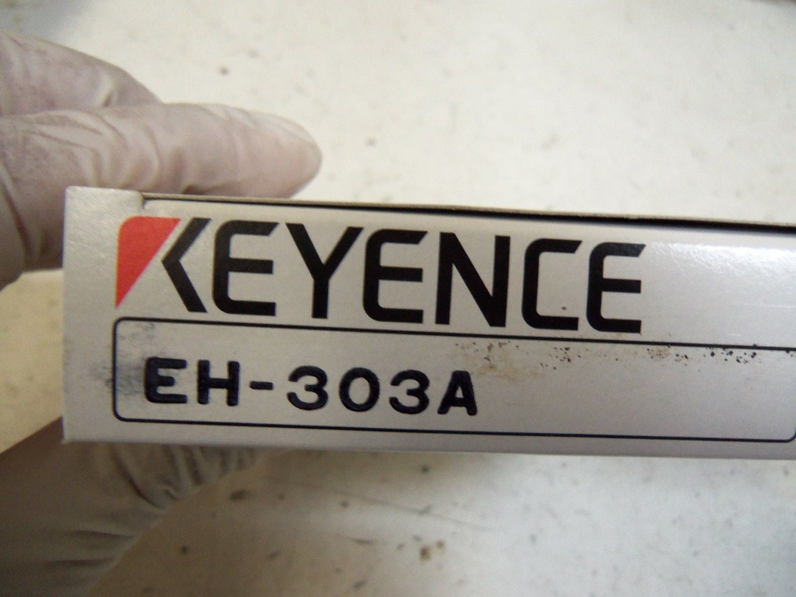 KEYENCE EH-303A *NEW IN BOX*