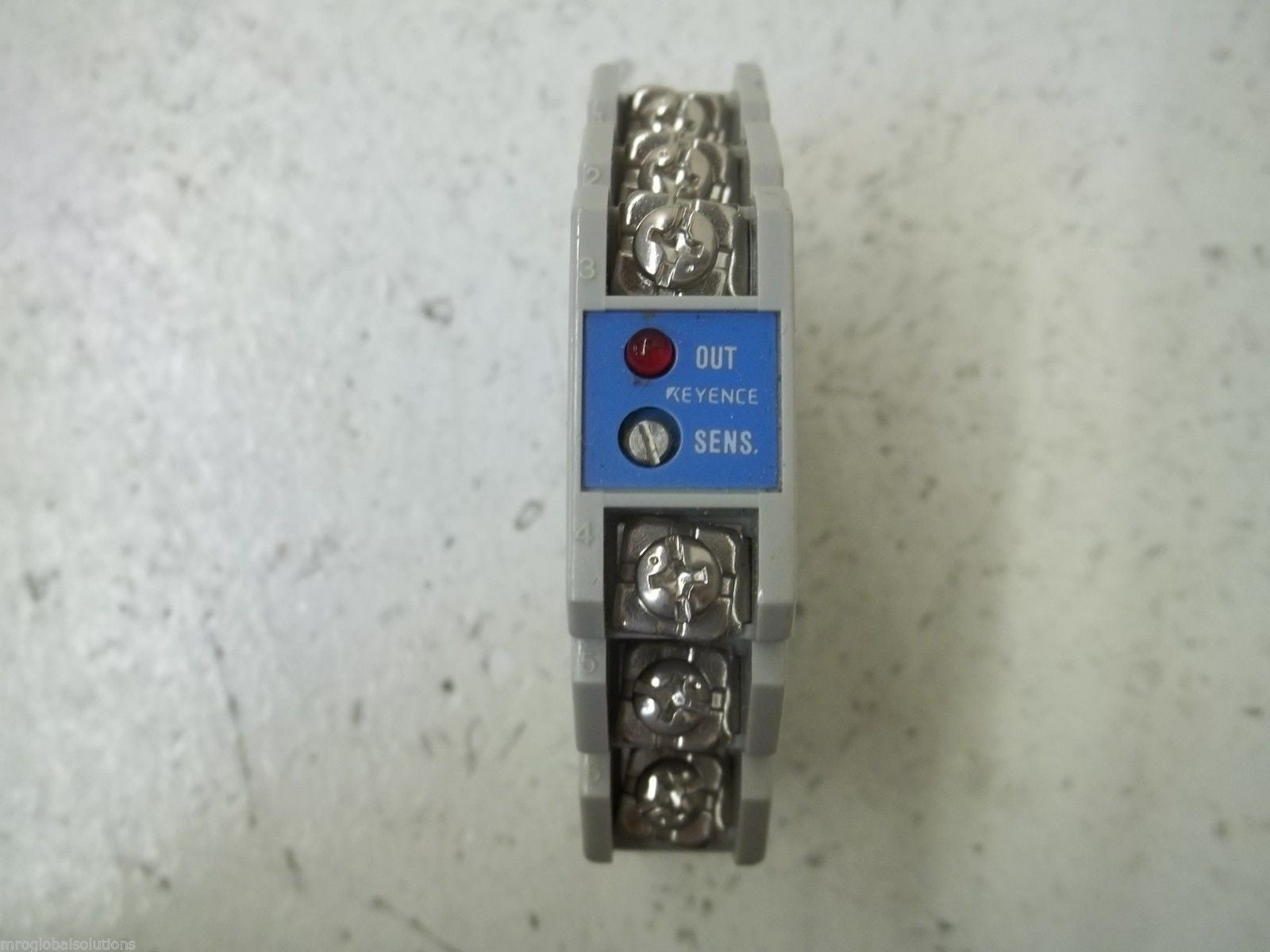 KEYENCE ES32DC PROXIMITY SWITCH AMPLIFIER *USED*