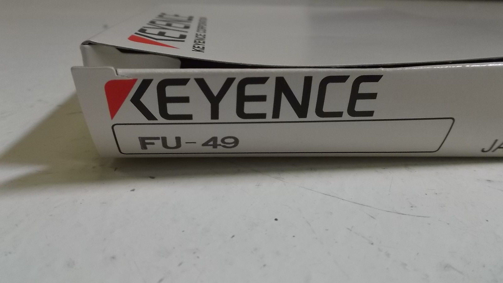 KEYENCE FIBER OPTIC SENSOR FU-49 *NEW IN BOX*