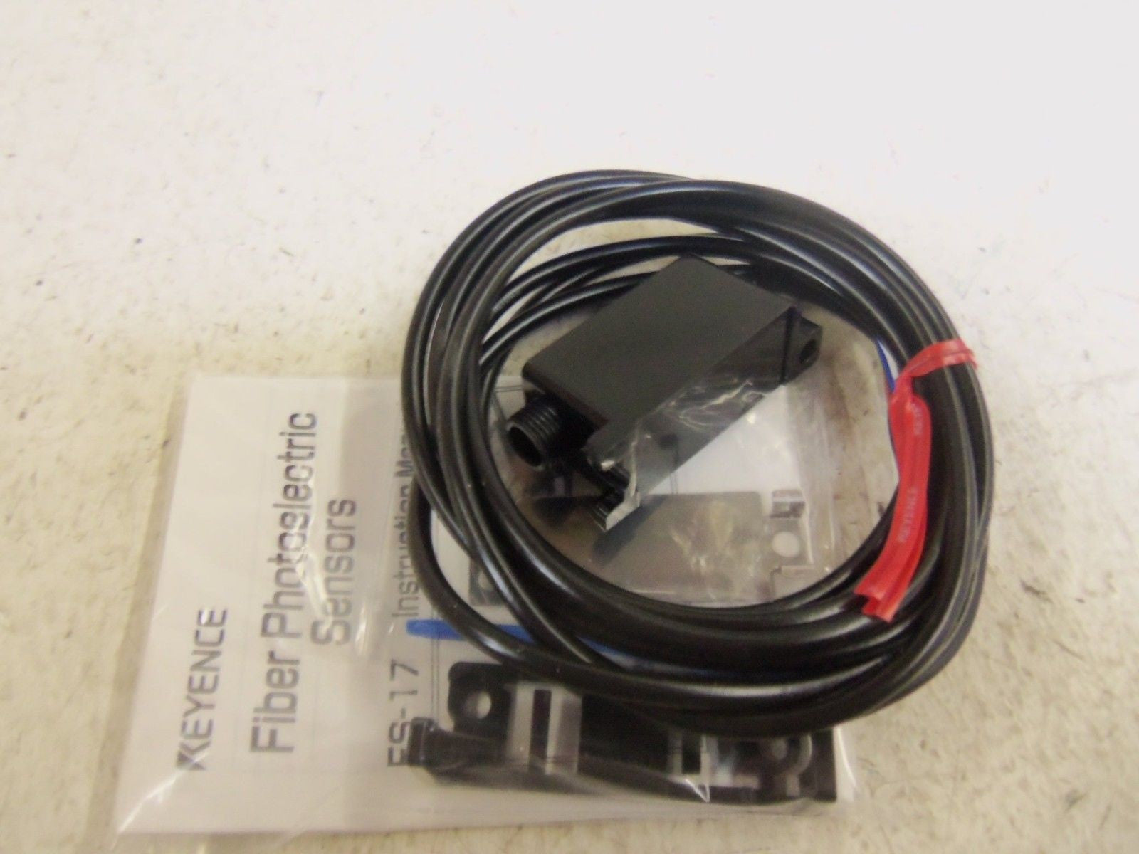 KEYENCE FS-17P *NEW IN BOX*