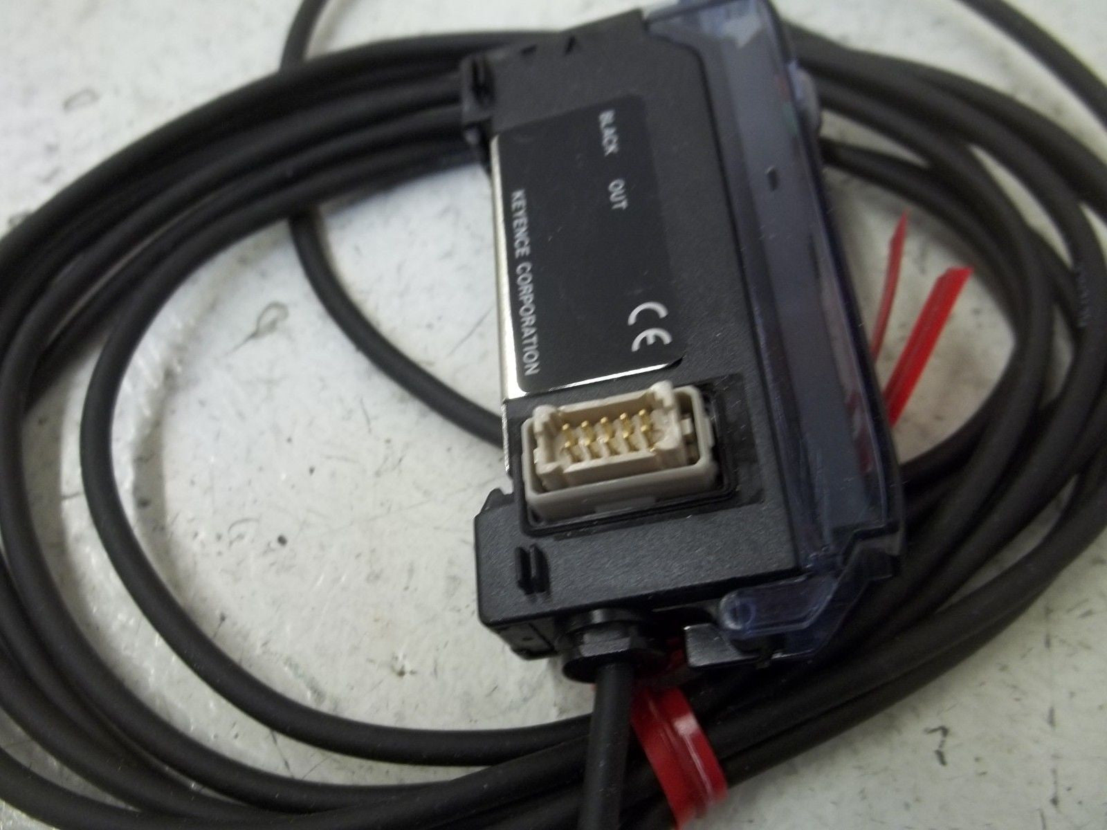 KEYENCE FS-M2P FIBER OPTIC SENSOR *USED*