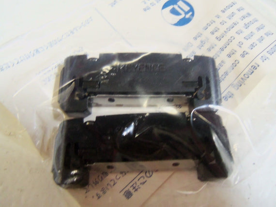KEYENCE FS-V12P FIBEROPTIC SENSOR *NEW IN BOX*