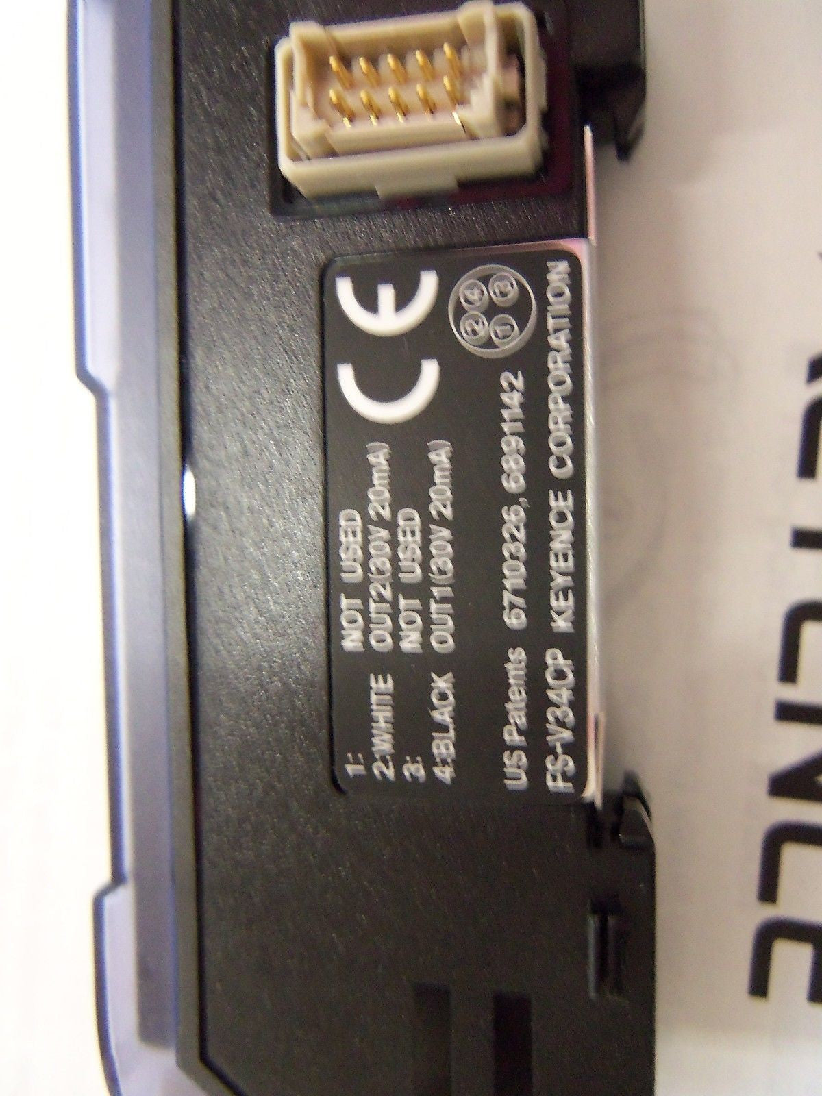 KEYENCE FS-V34CP *NEW IN BOX*