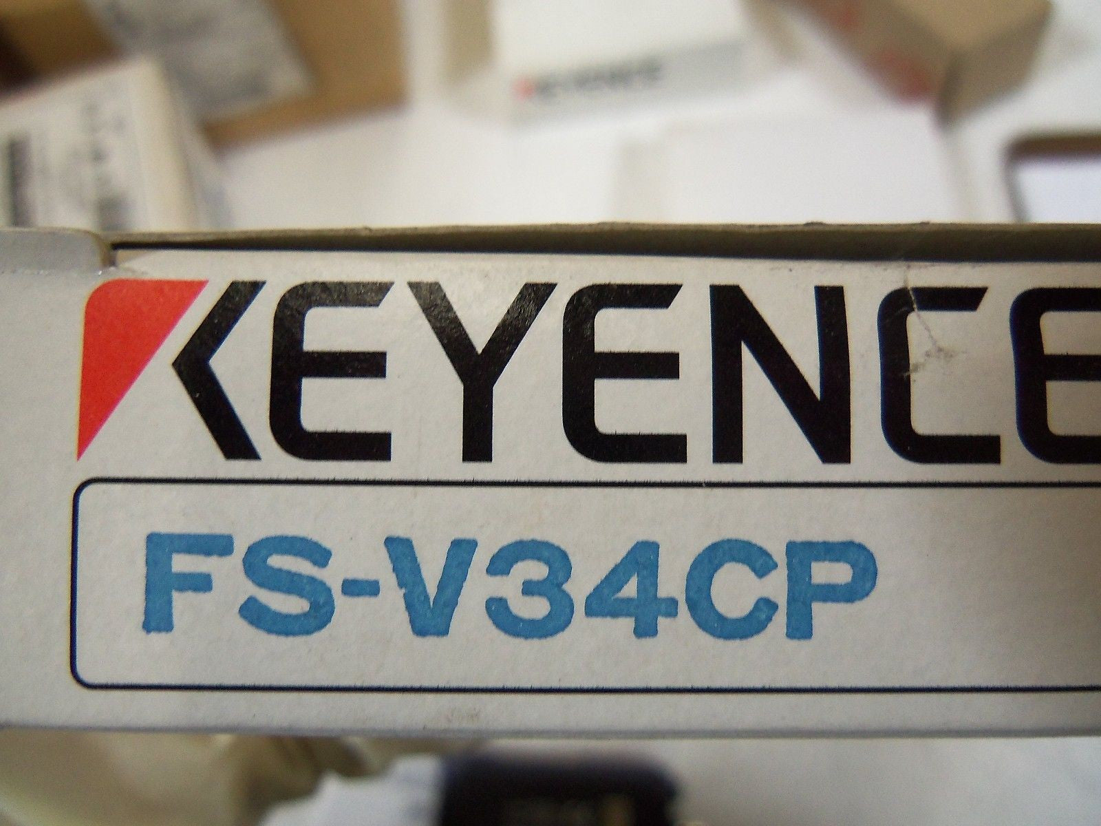 KEYENCE FS-V34CP *NEW IN BOX*