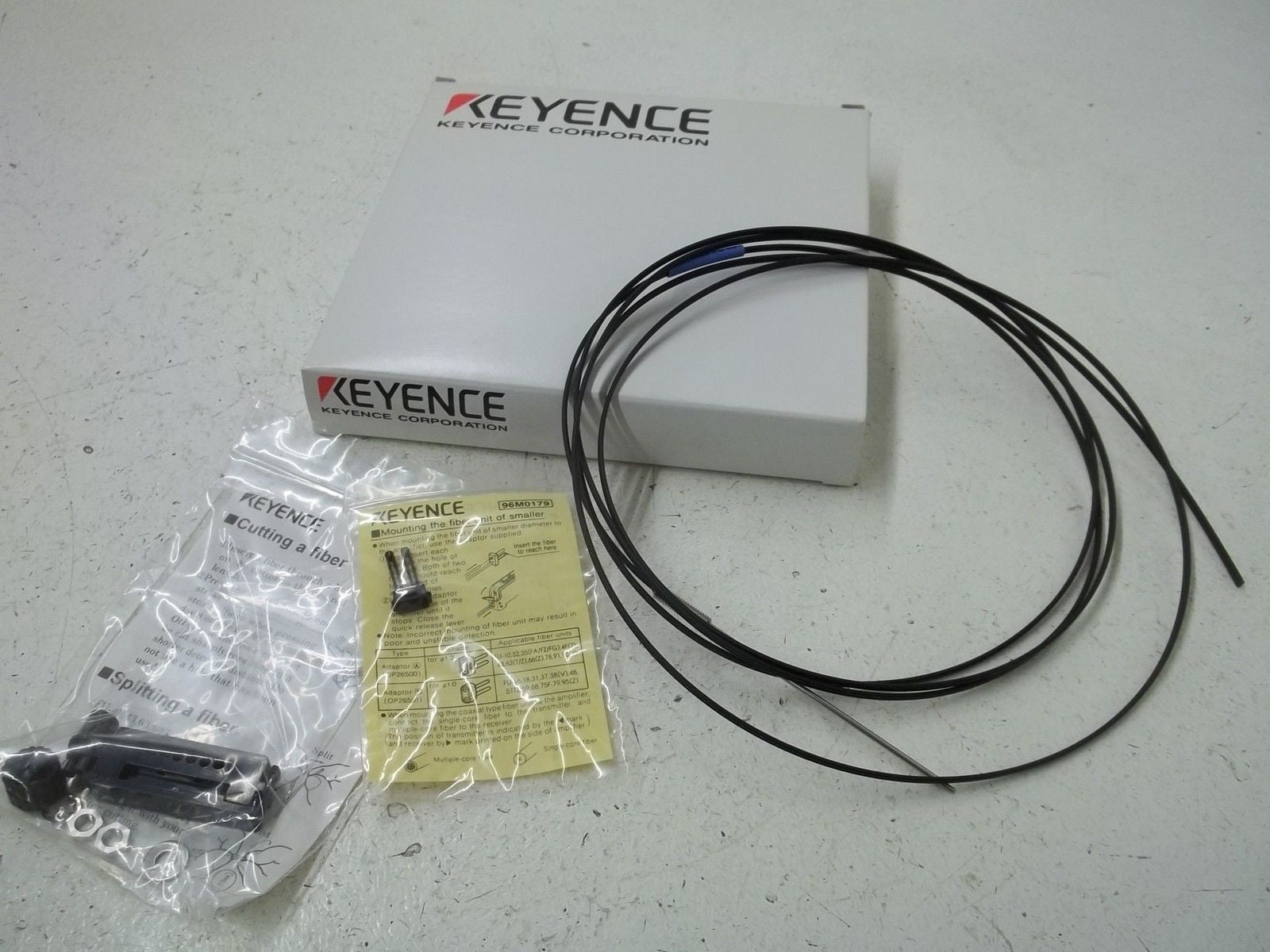 KEYENCE FU-63 FIBER OPTIC SENSOR *NEW IN BOX*